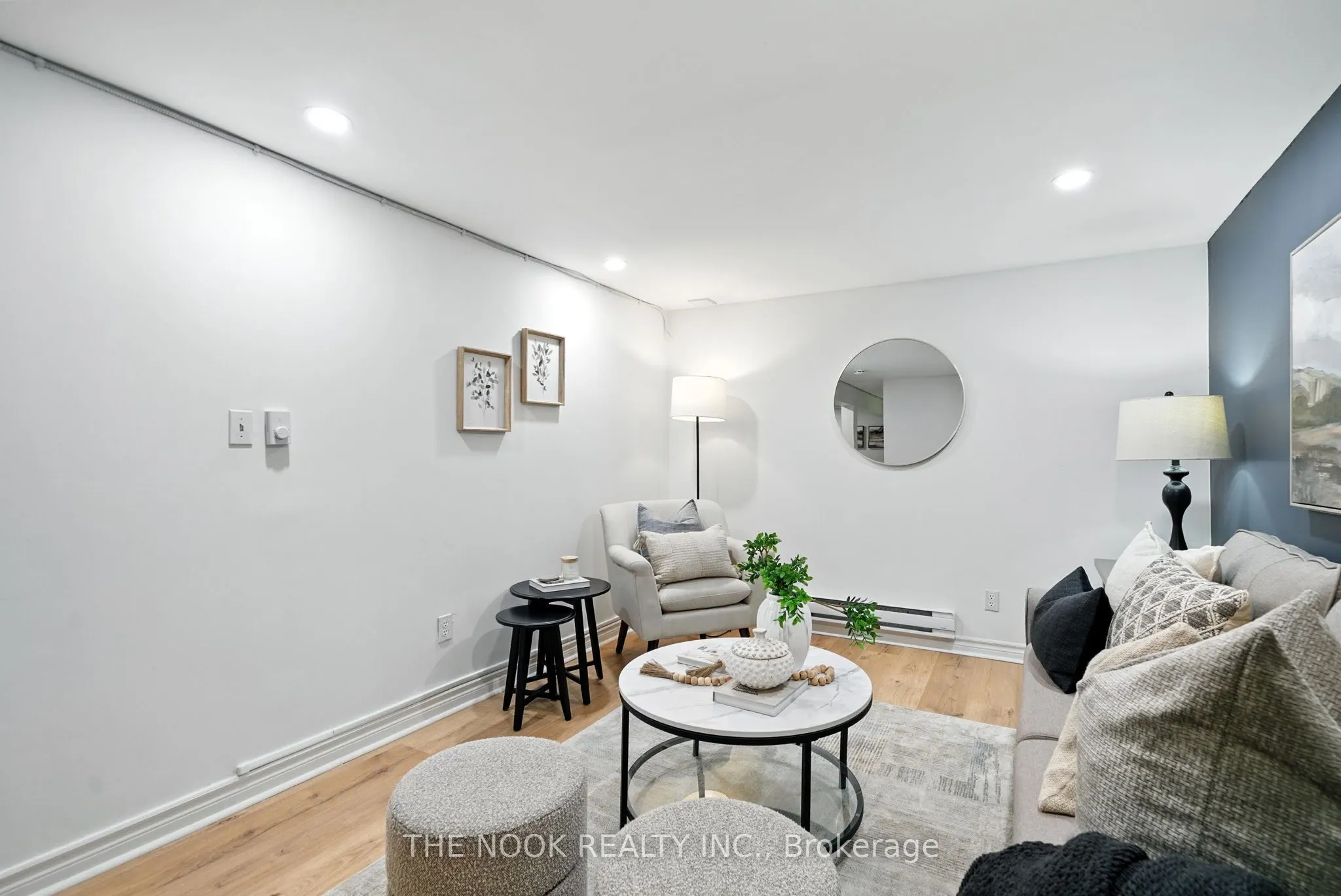 450 Bristol Crescent, #23