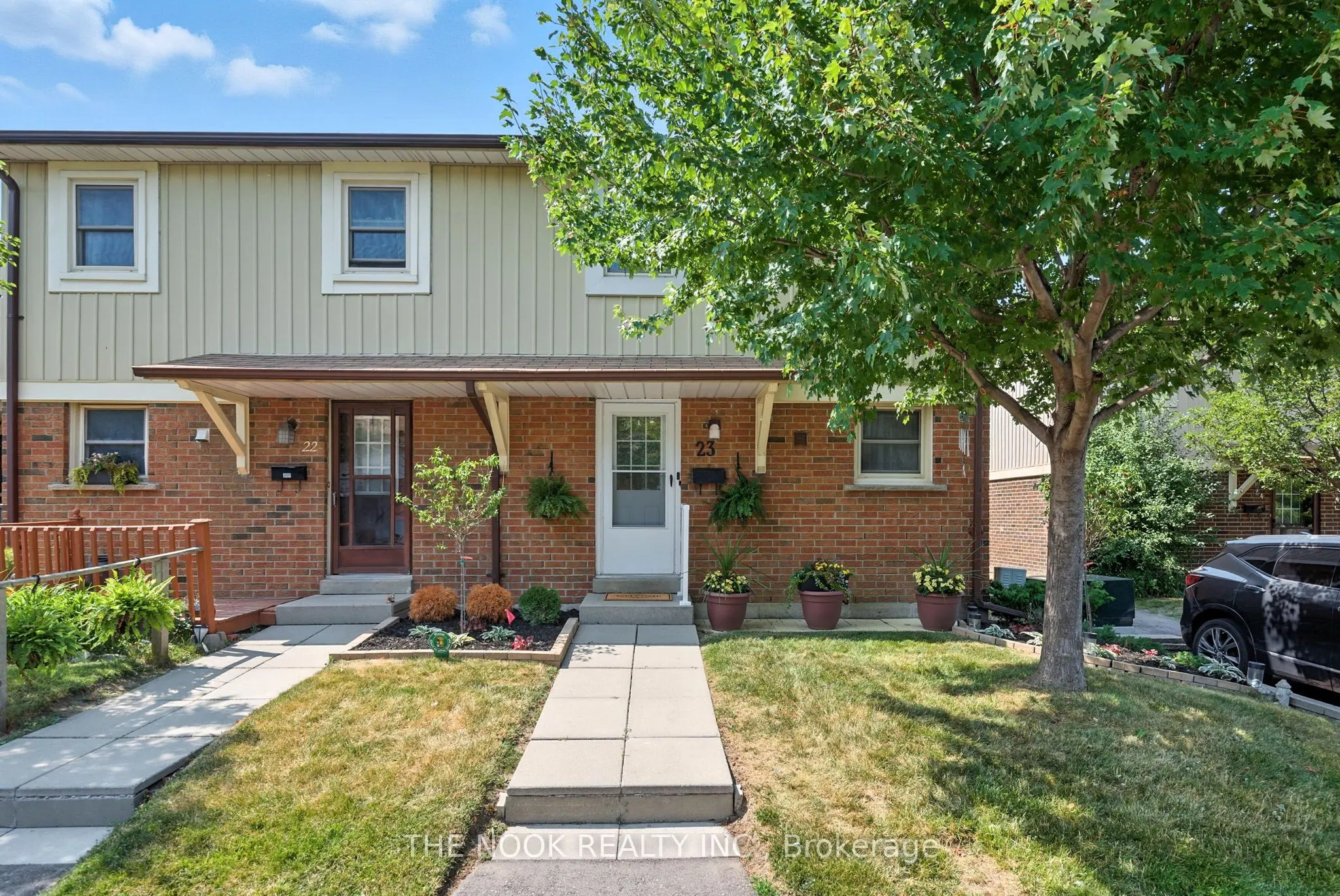 450 Bristol Crescent, #23