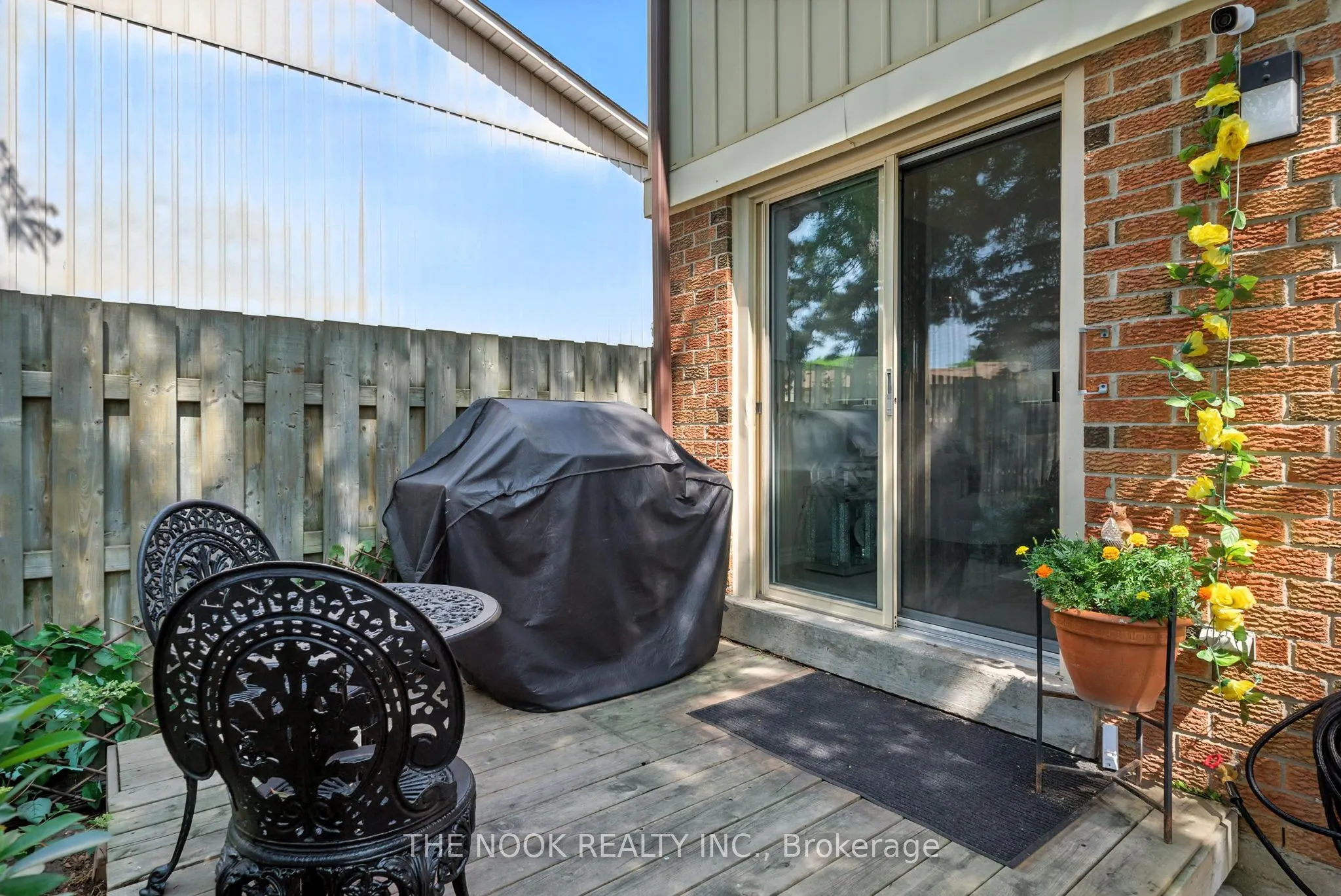 450 Bristol Crescent, #23