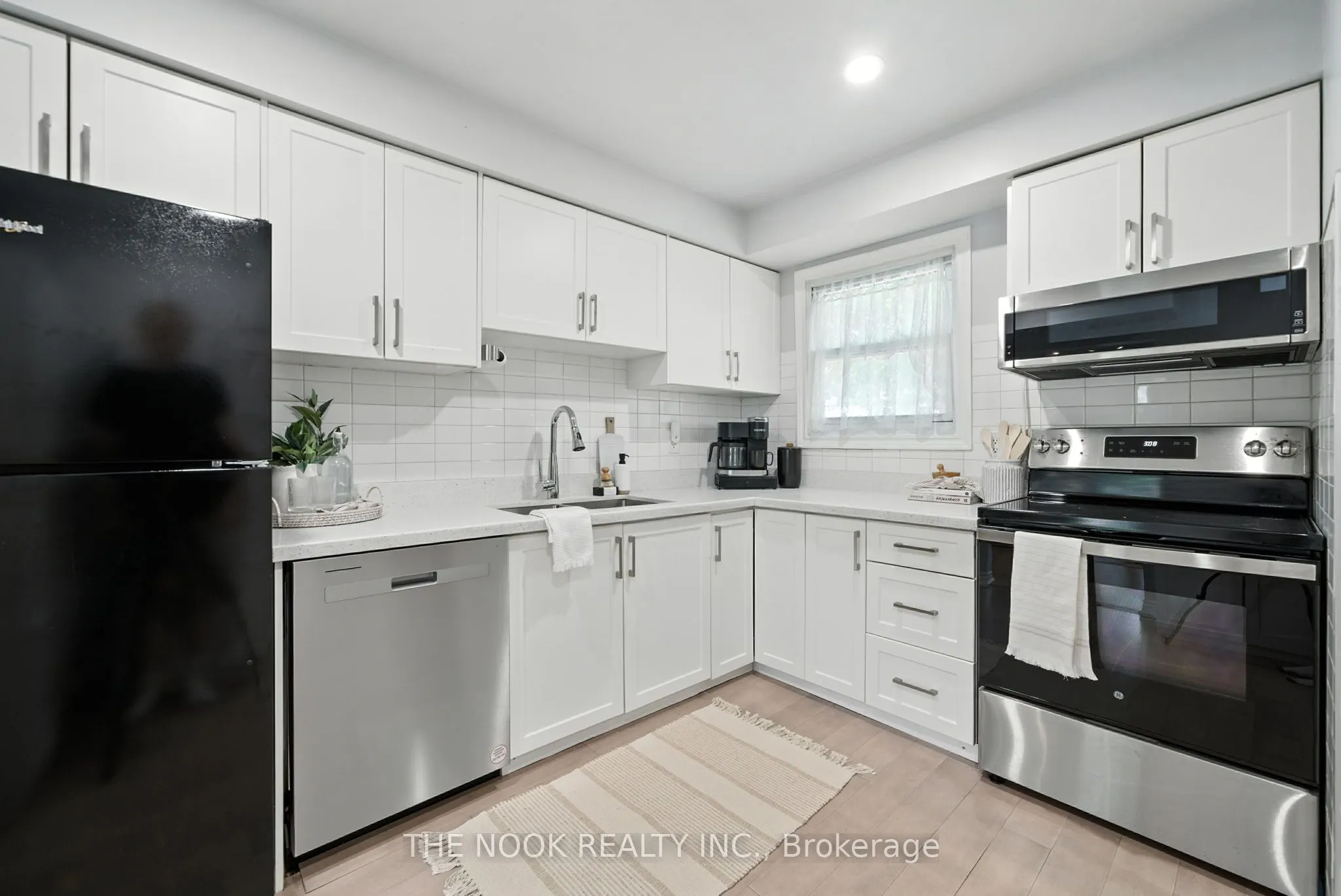 450 Bristol Crescent, #23