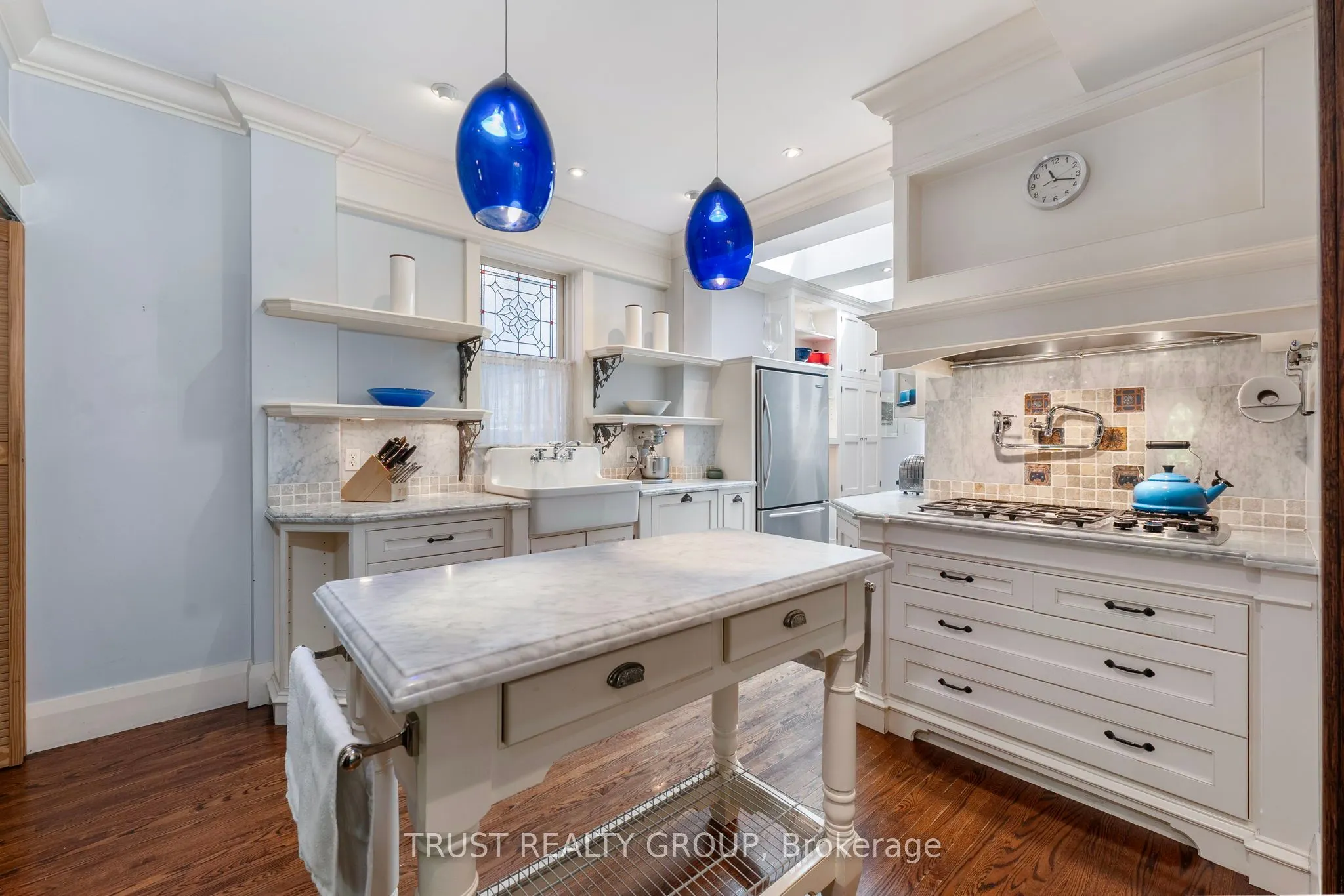 5 Ellerbeck Street