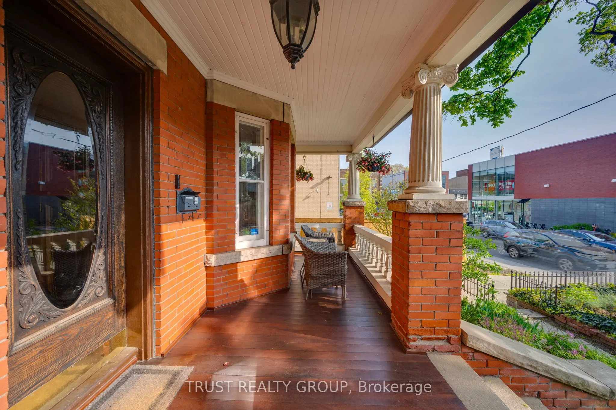 5 Ellerbeck Street