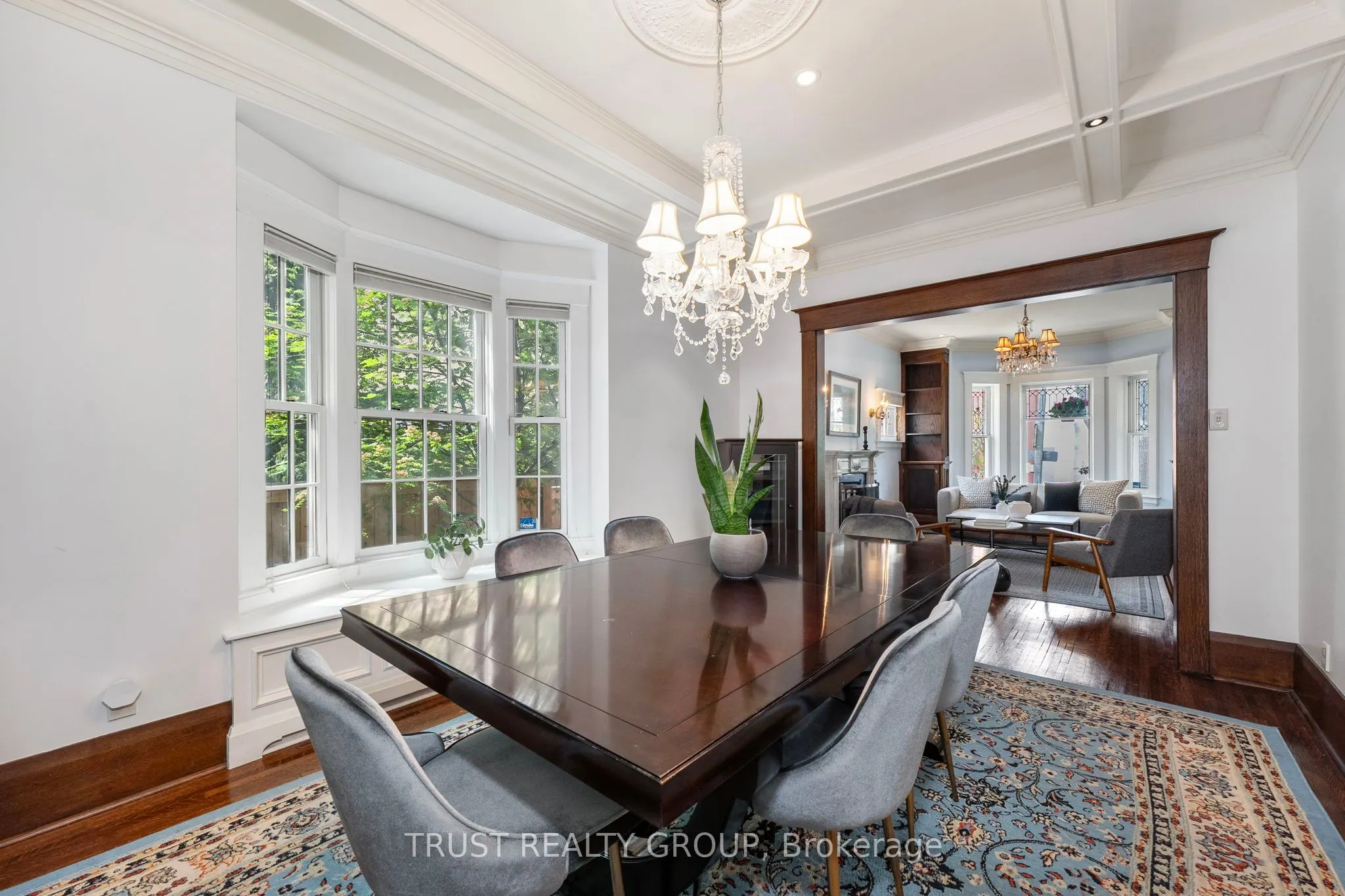 5 Ellerbeck Street