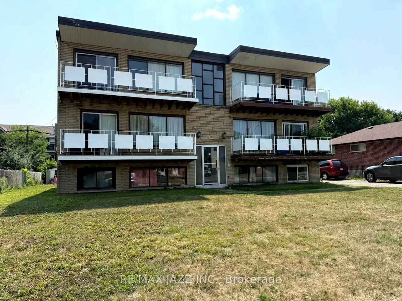 43 Wayne Avenue, #6