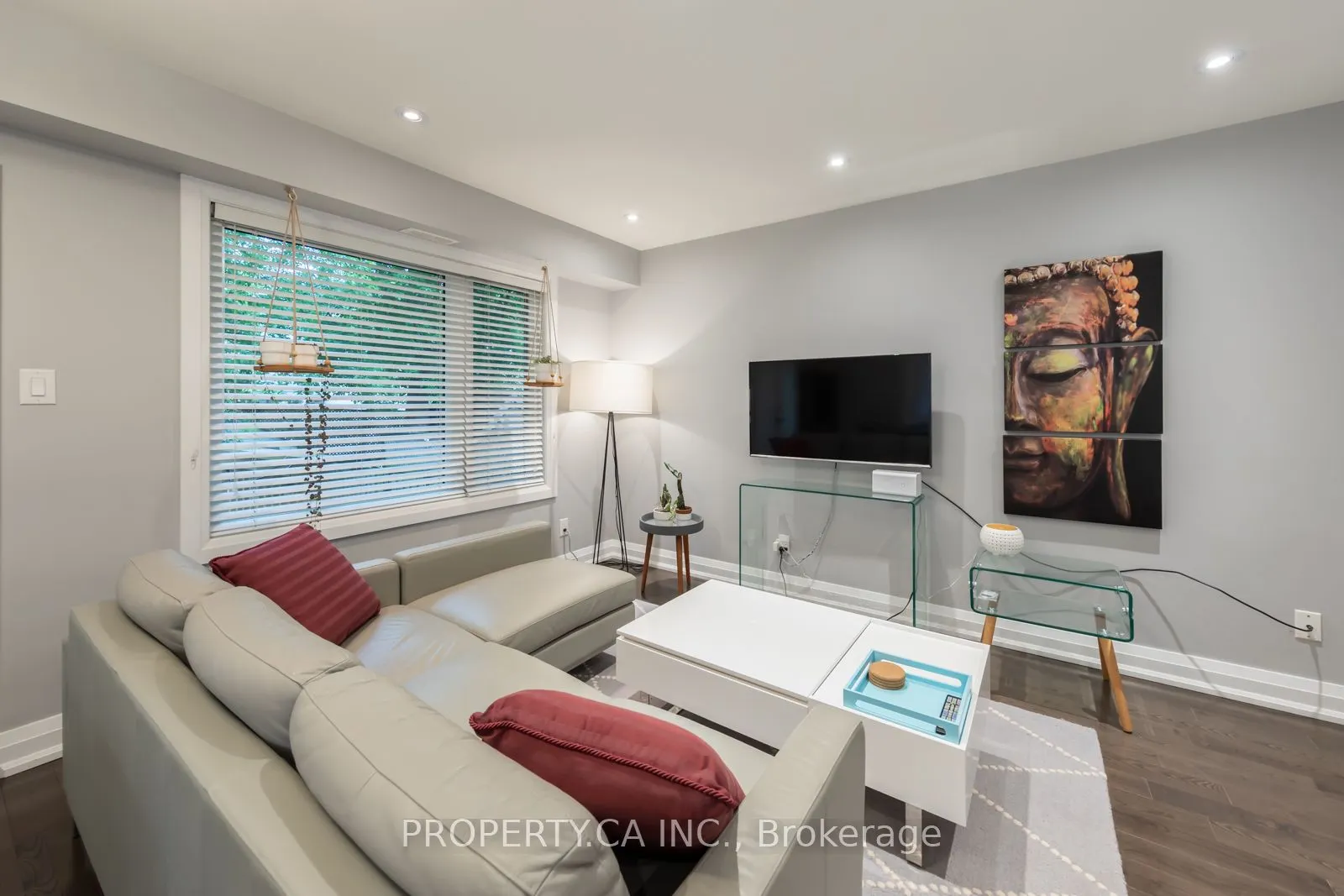 475 Woodbine Avenue, #4