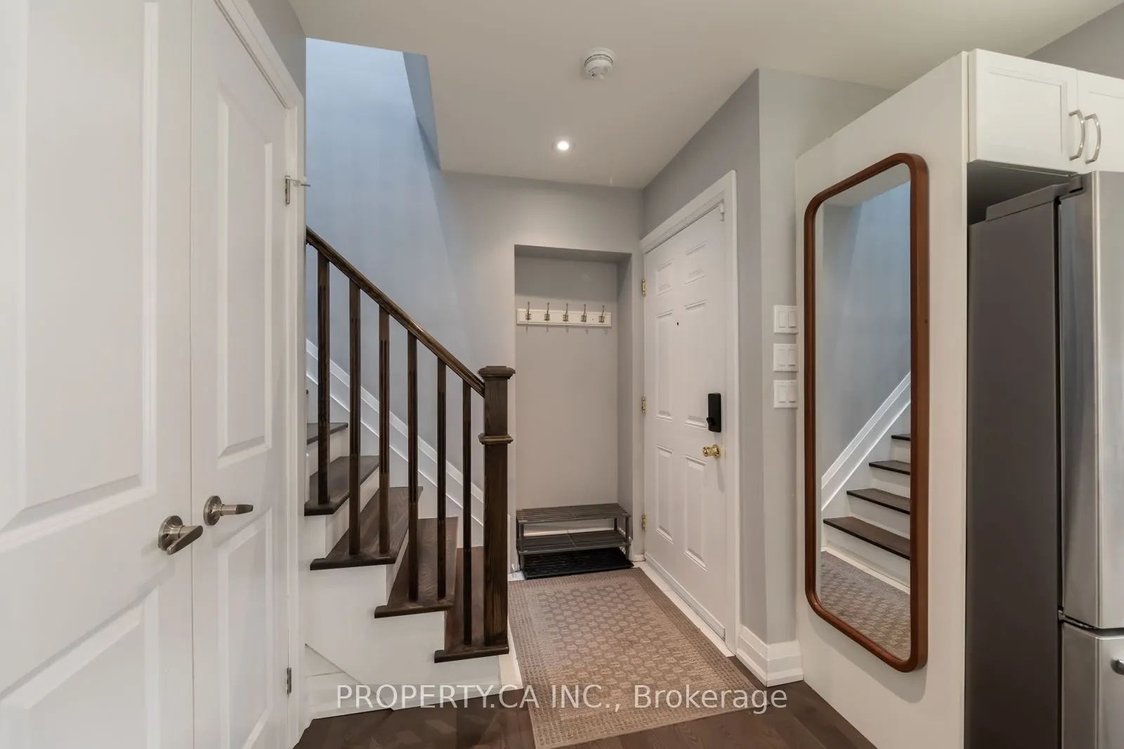 475 Woodbine Avenue, #4