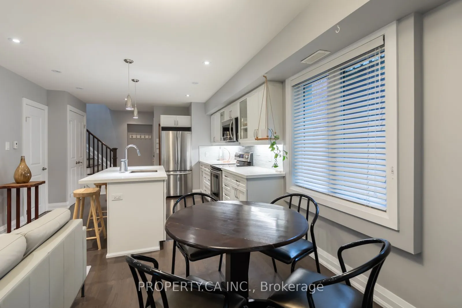 475 Woodbine Avenue, #4
