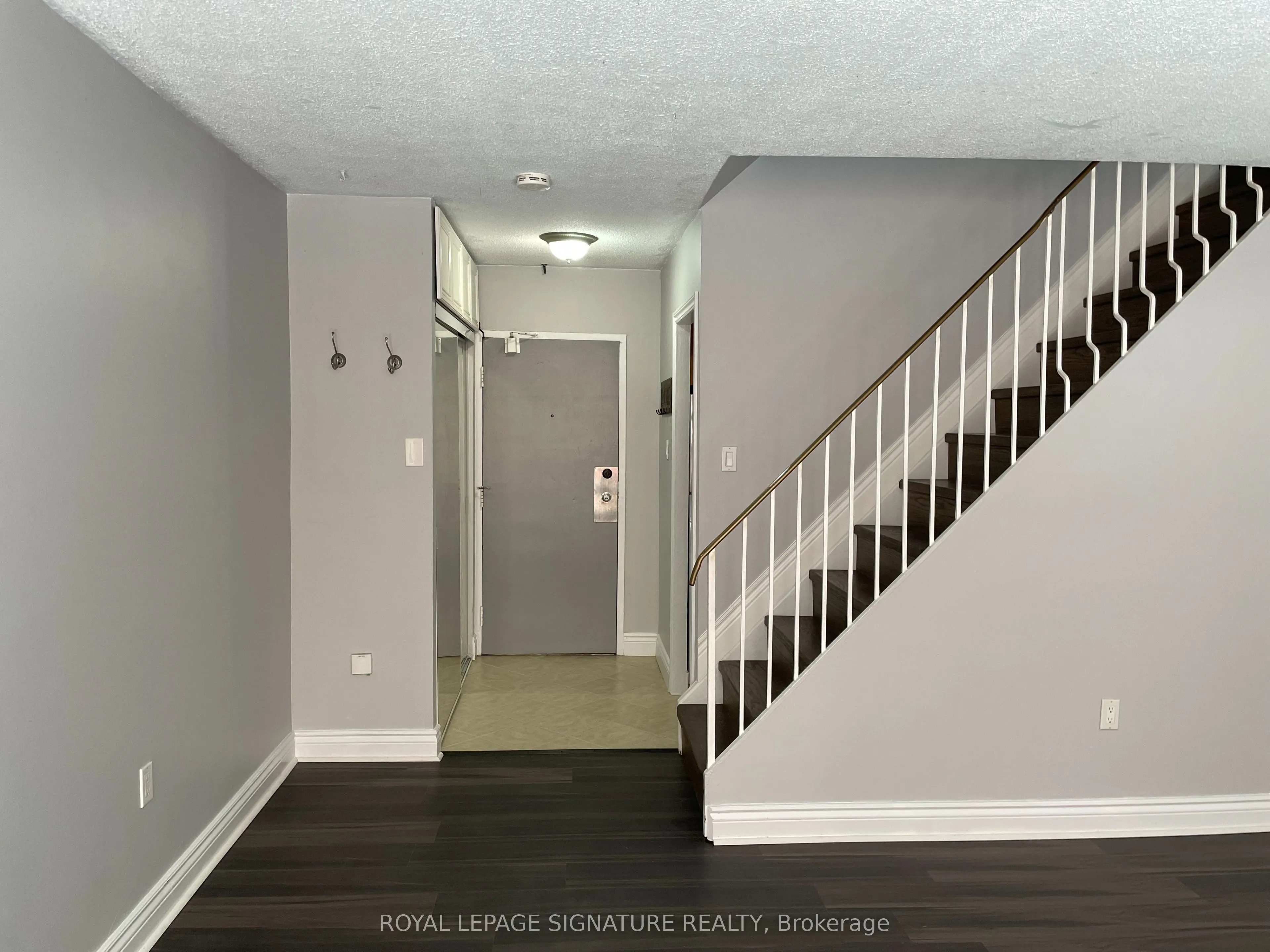 100 Mornelle Court, #1084