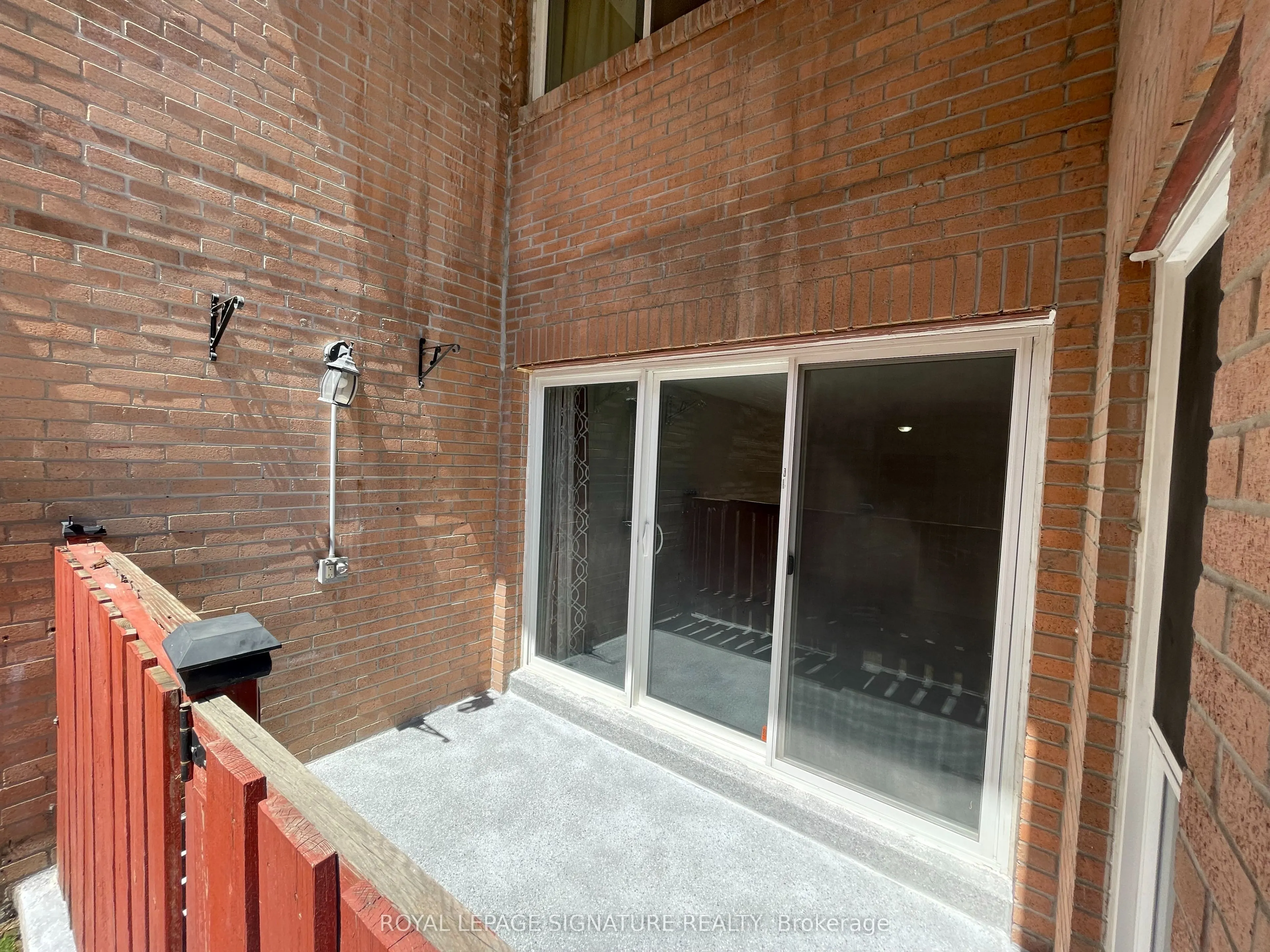 100 Mornelle Court, #1084
