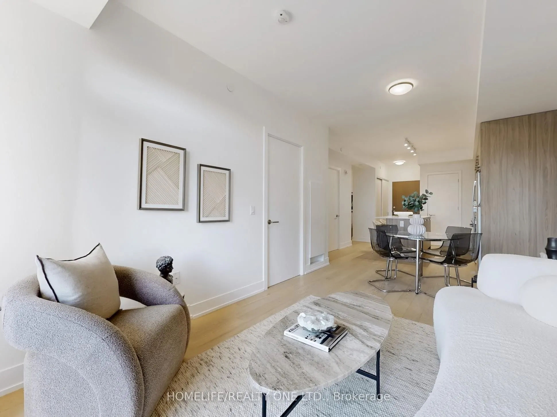 1331 Queen Street E, #402