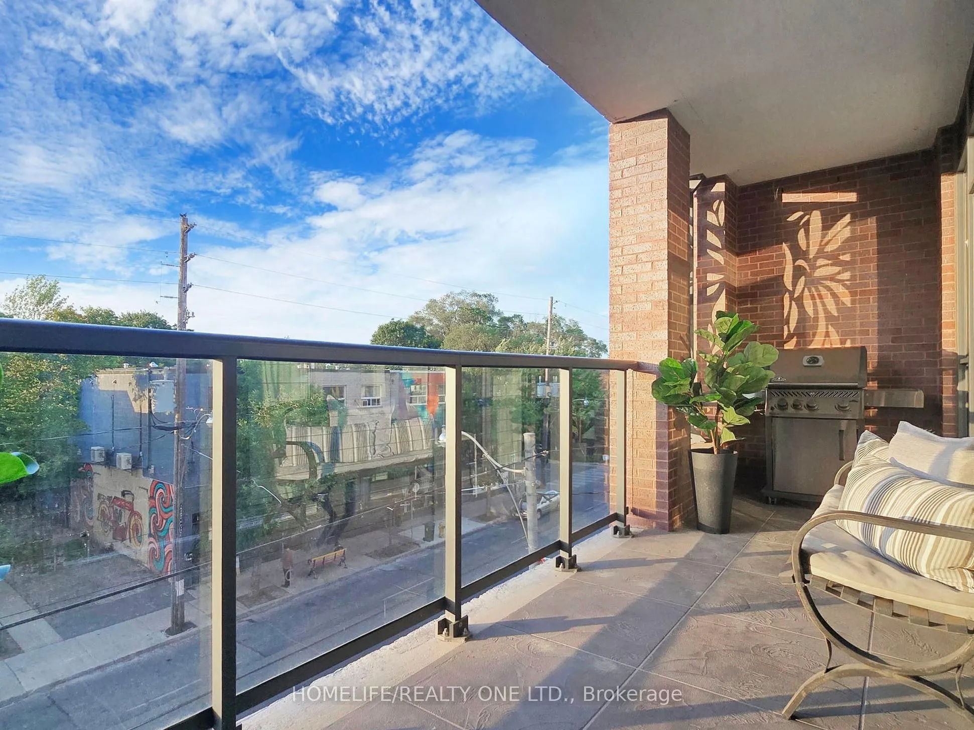 1331 Queen Street E, #402