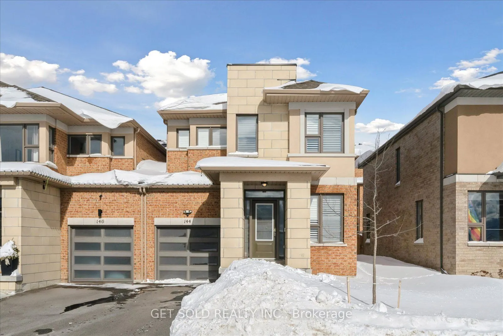 144 Vanier Street