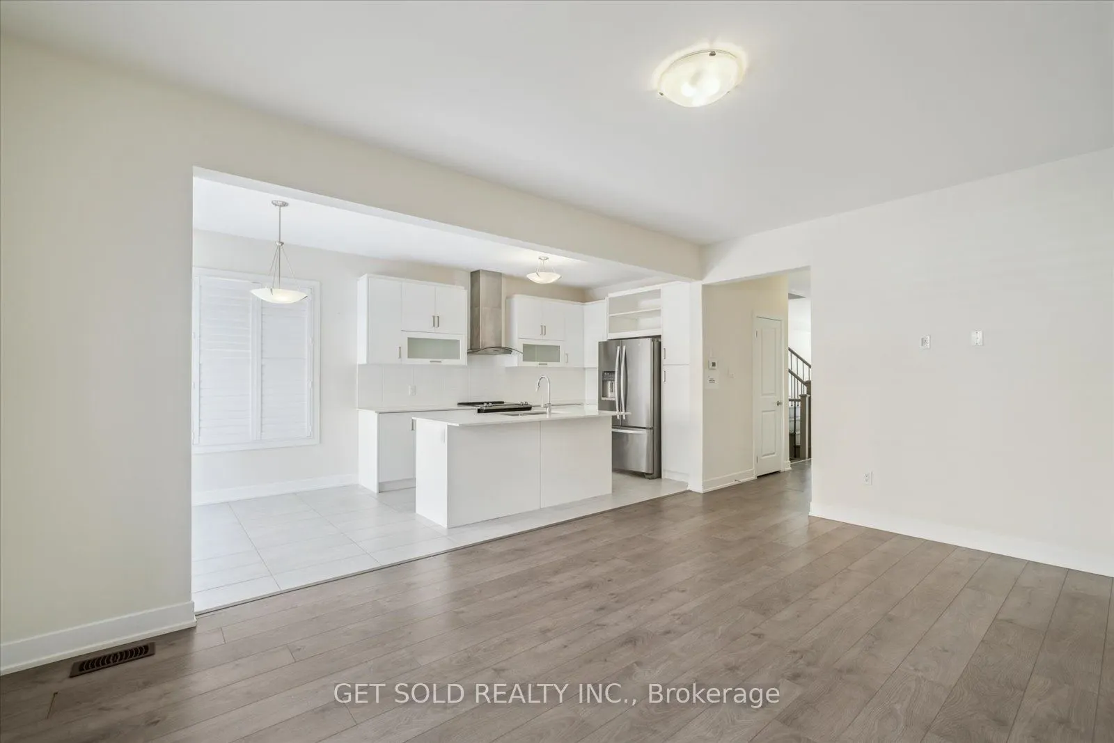 144 Vanier Street