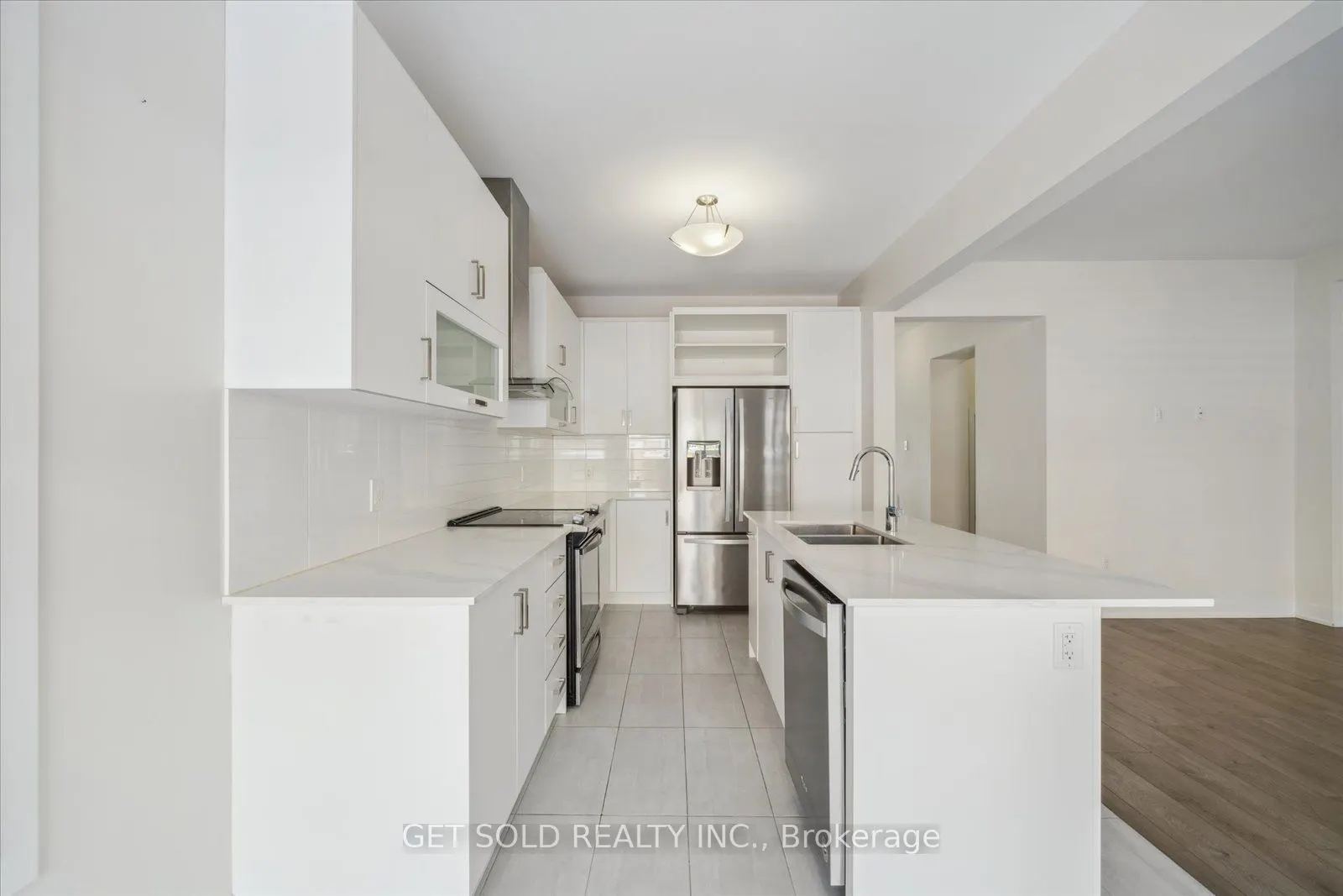 144 Vanier Street