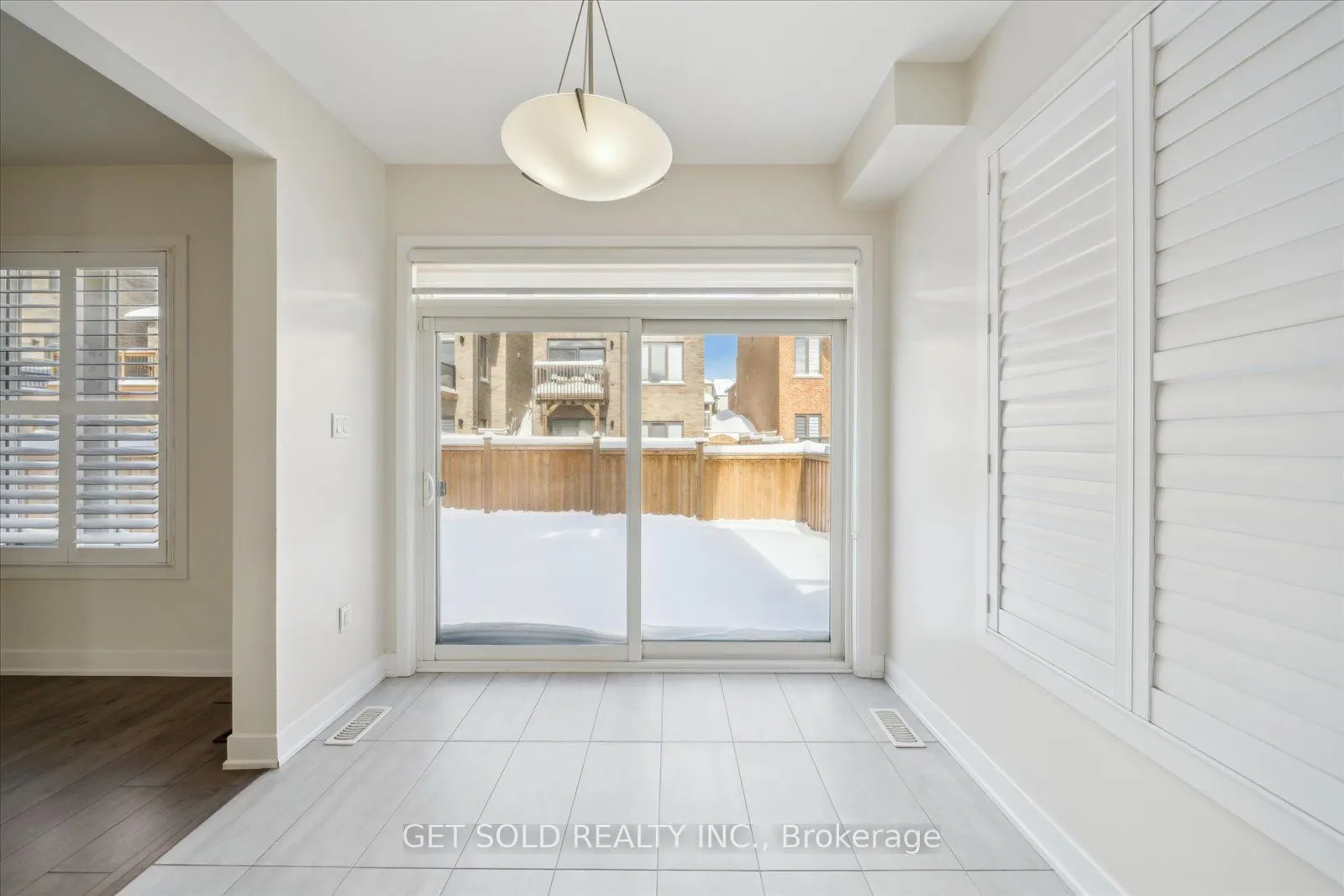 144 Vanier Street