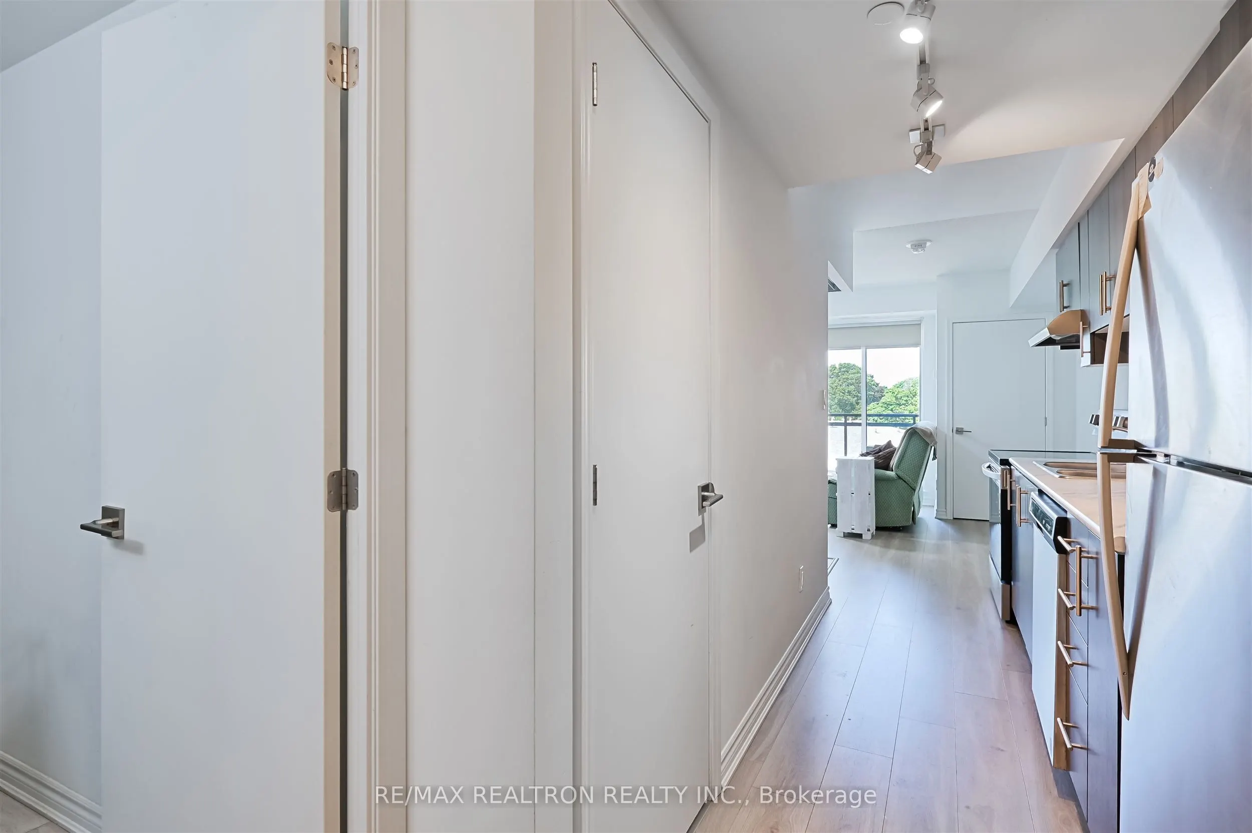 1 Falaise Road, #505