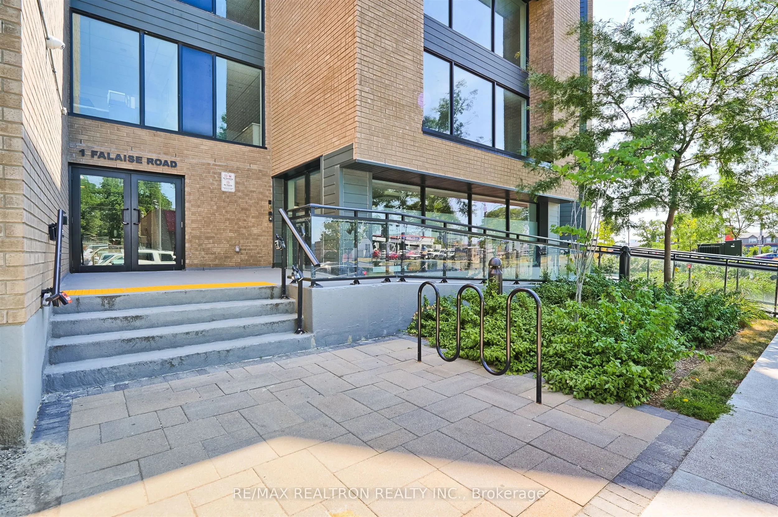 1 Falaise Road, #505