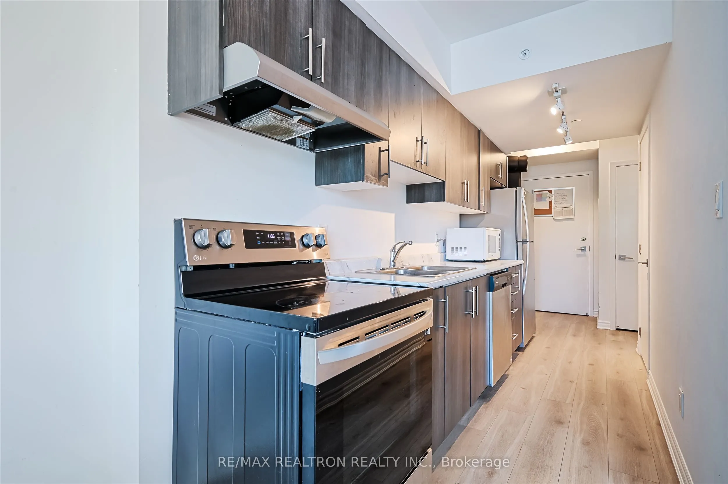 1 Falaise Road, #505