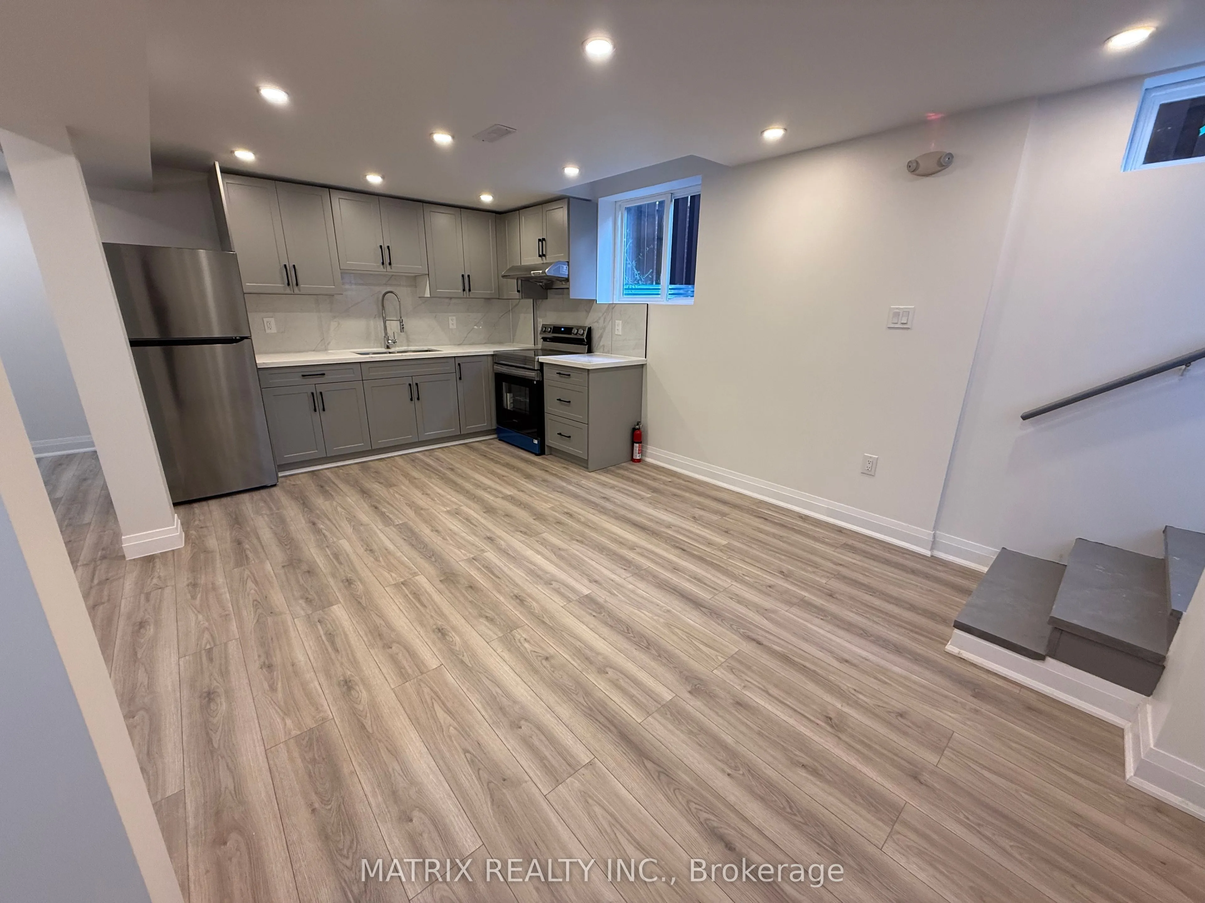 2197 Wildwood Crescent