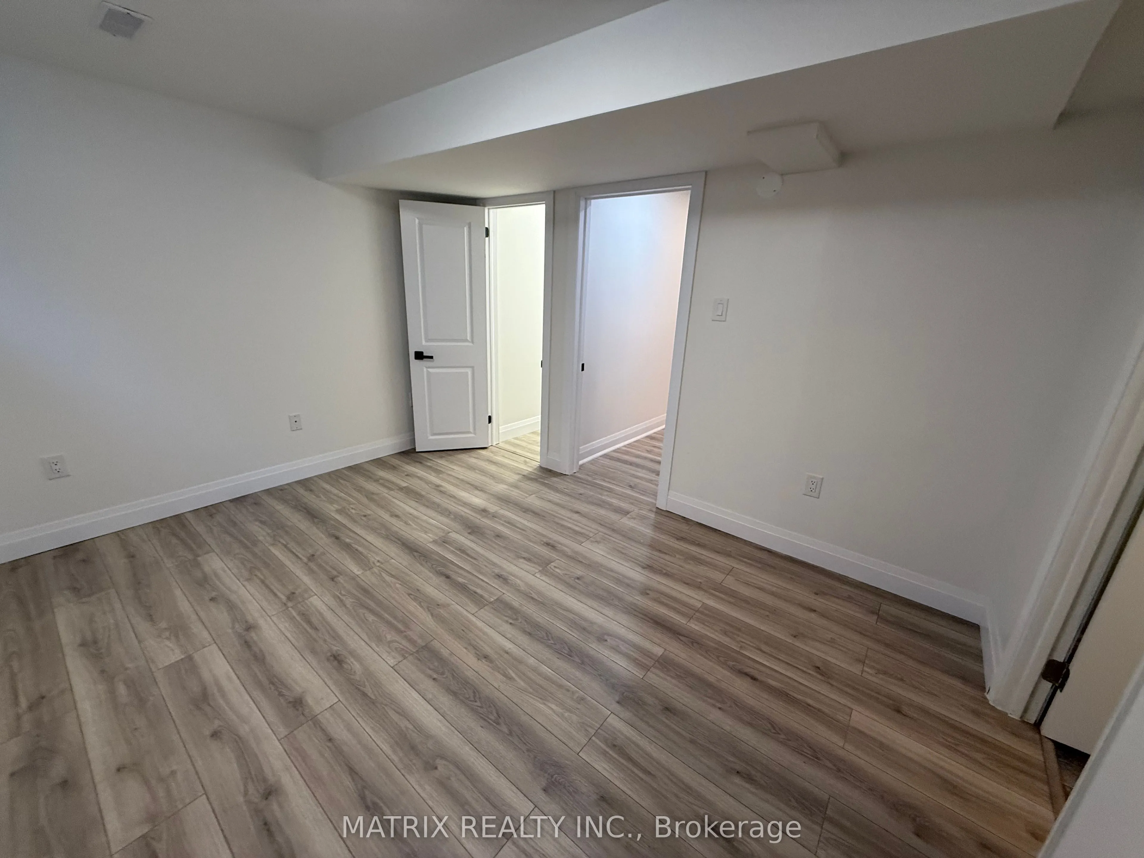 2197 Wildwood Crescent