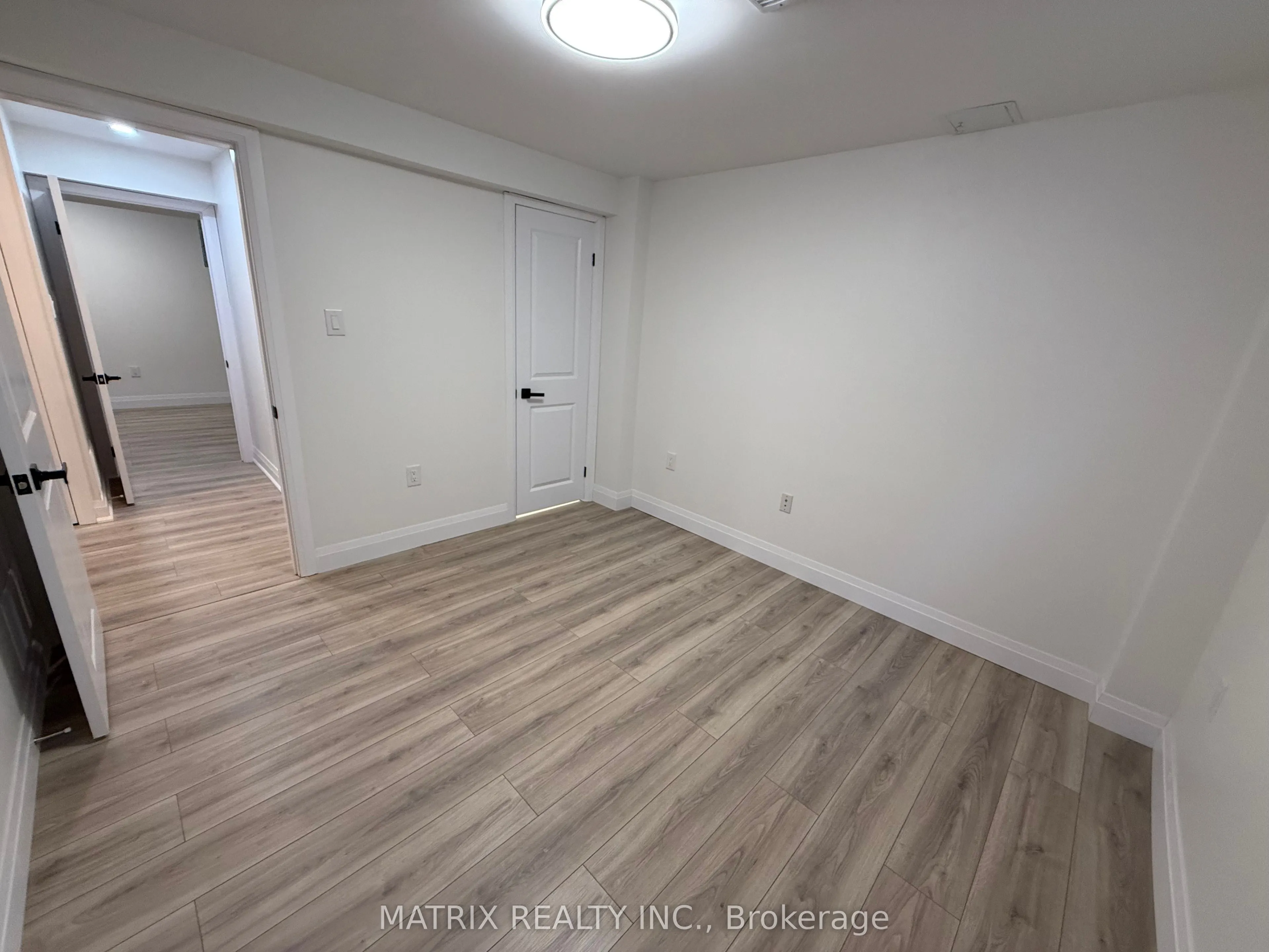 2197 Wildwood Crescent