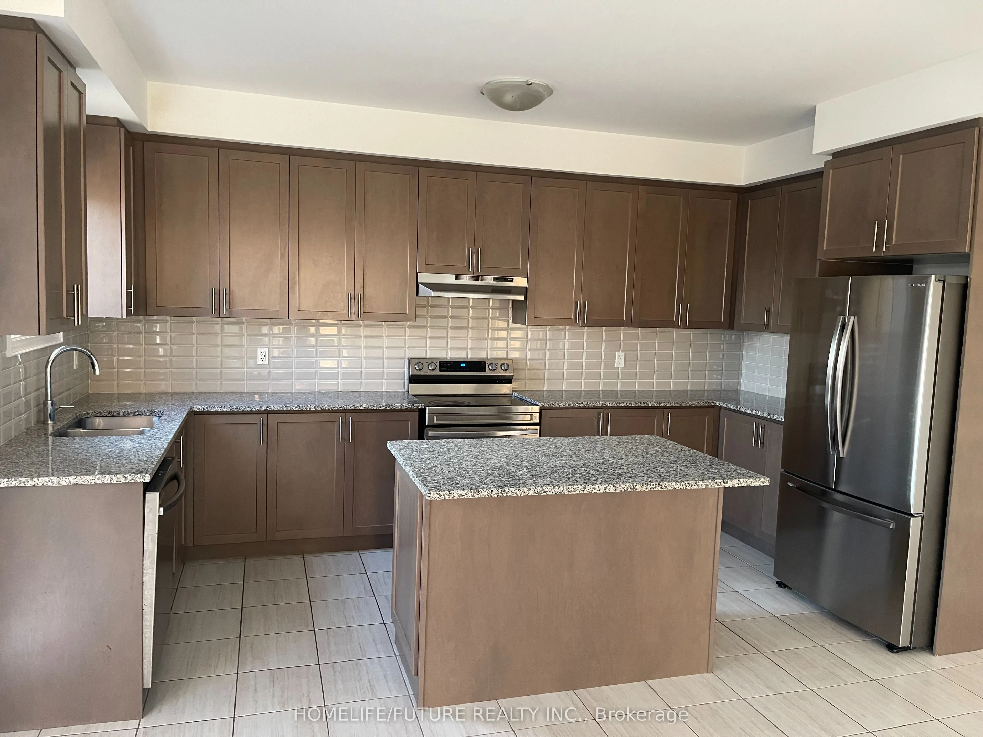 106 Wamsley Crescent