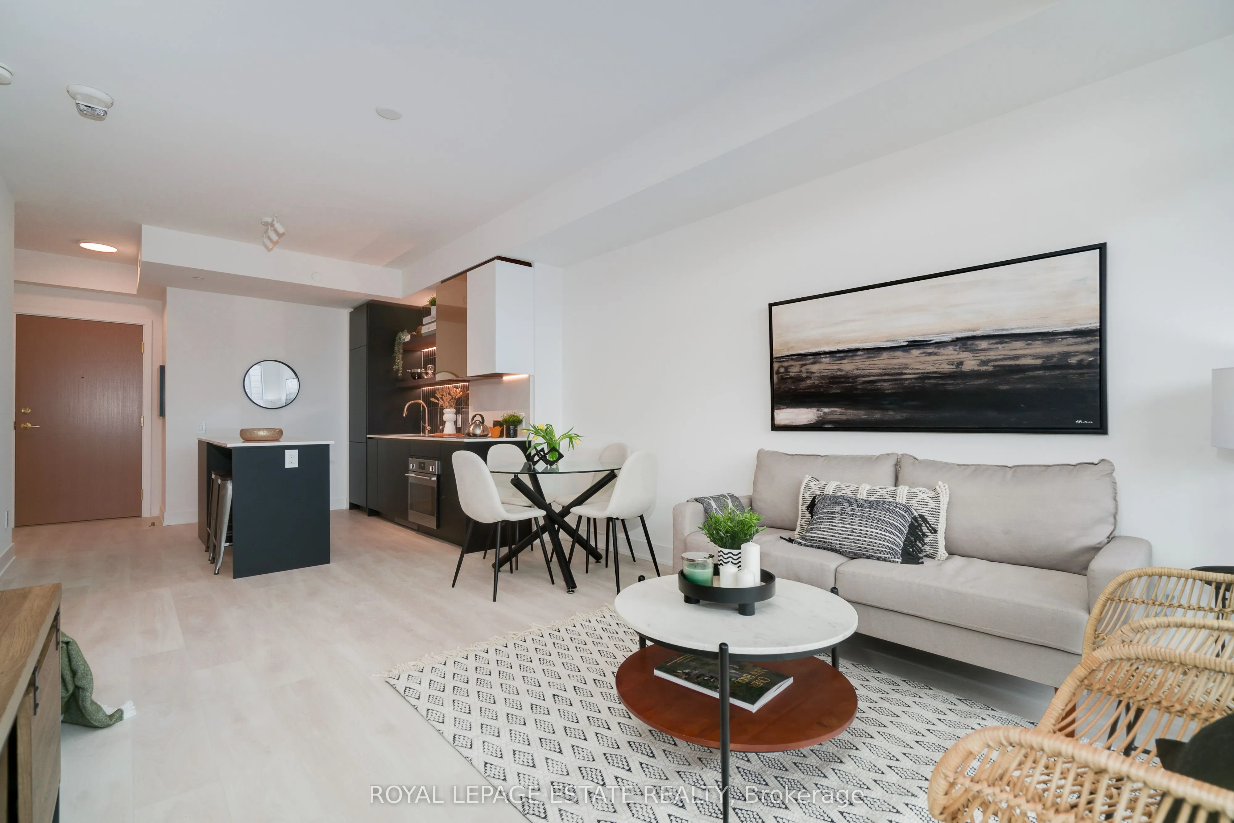 1285 Queen Street E, #404