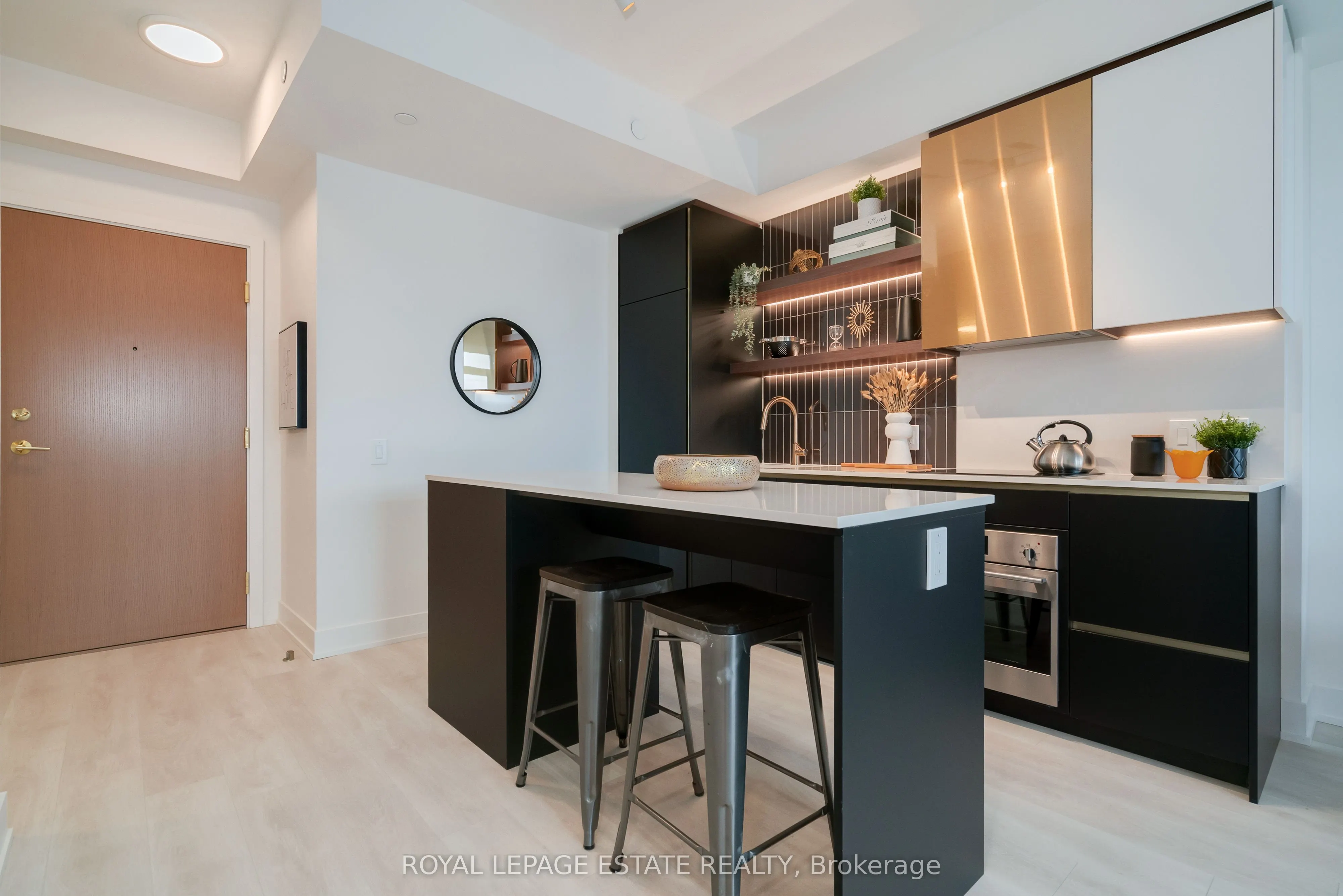 1285 Queen Street E, #404