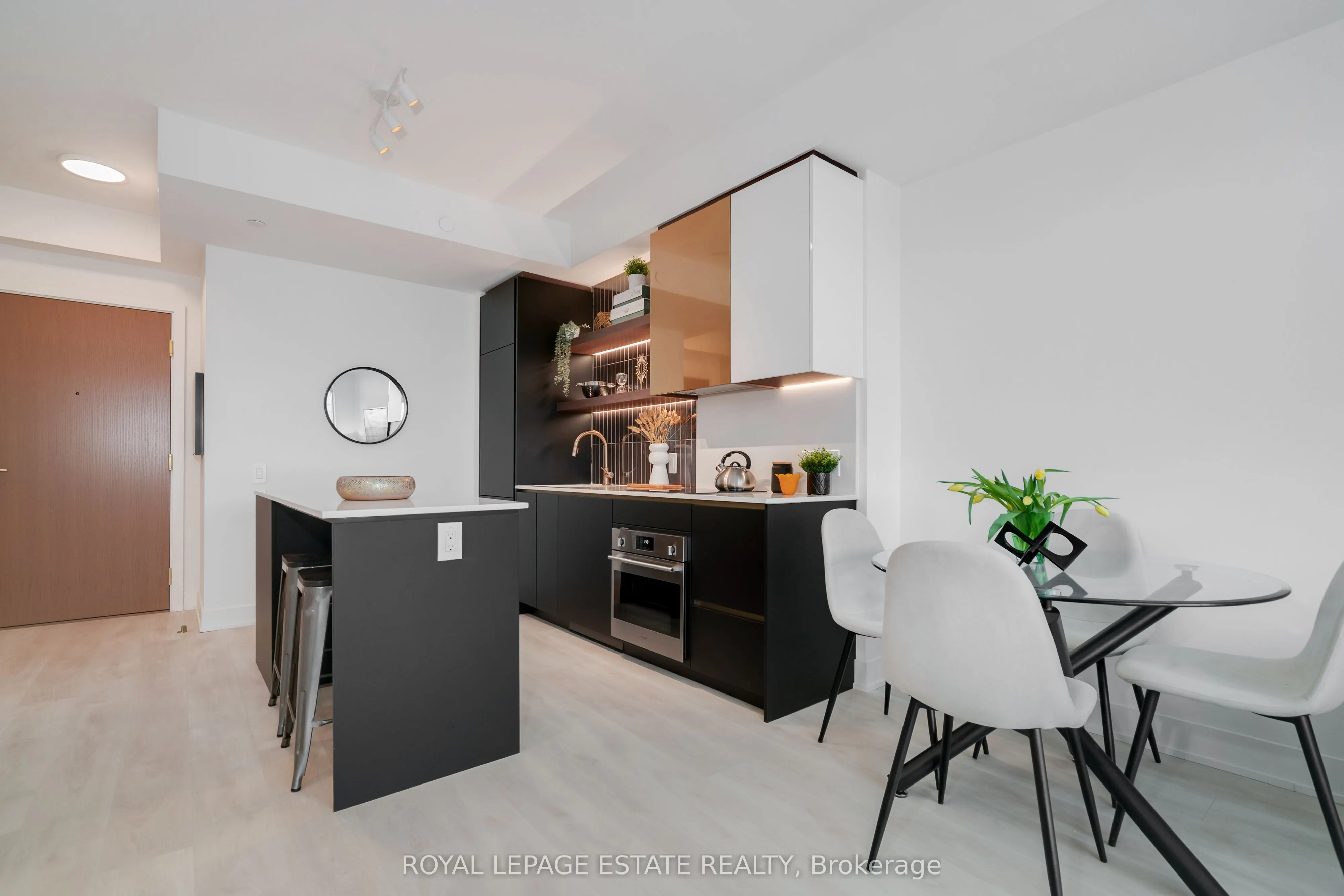 1285 Queen Street E, #404