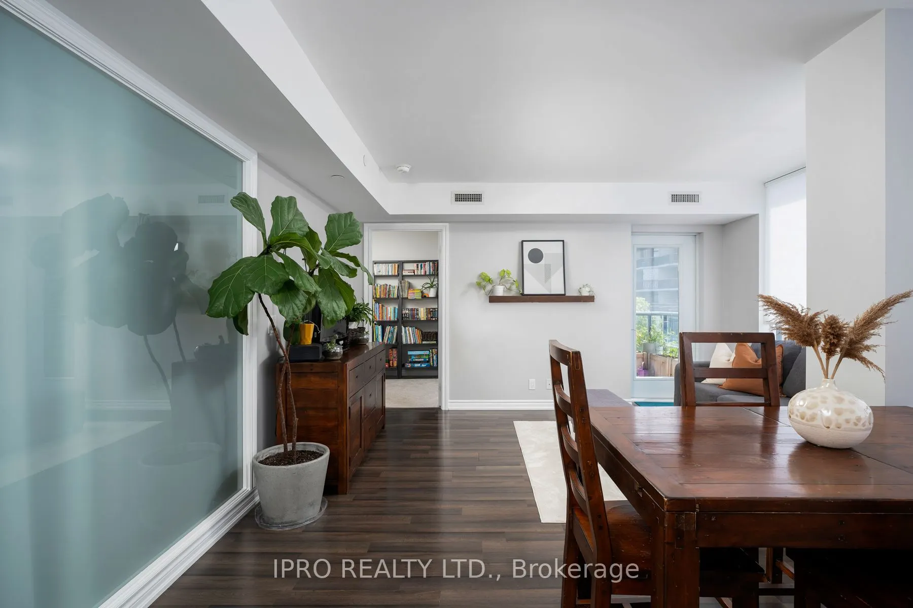 280 Donlands Avenue, #608