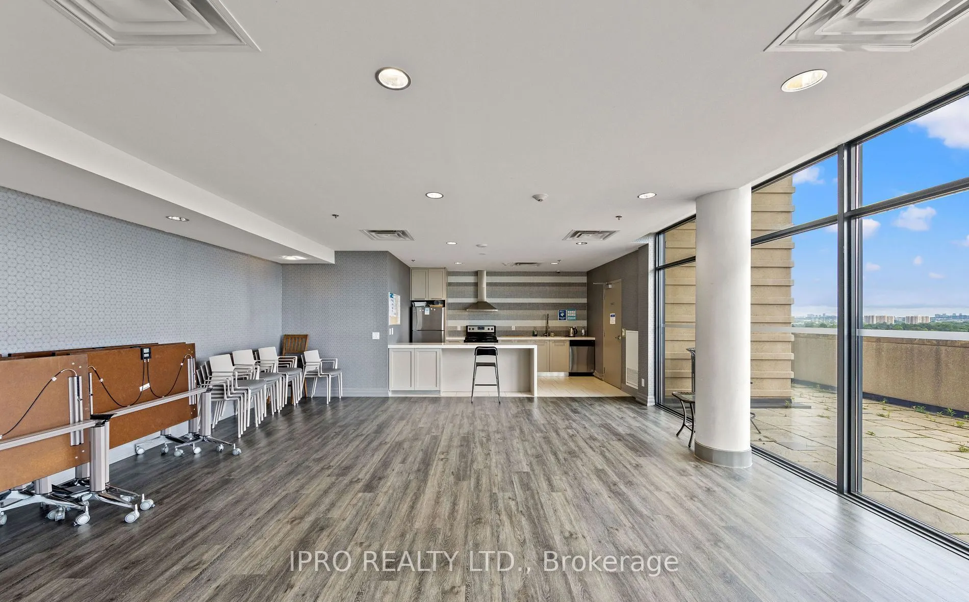 280 Donlands Avenue, #608