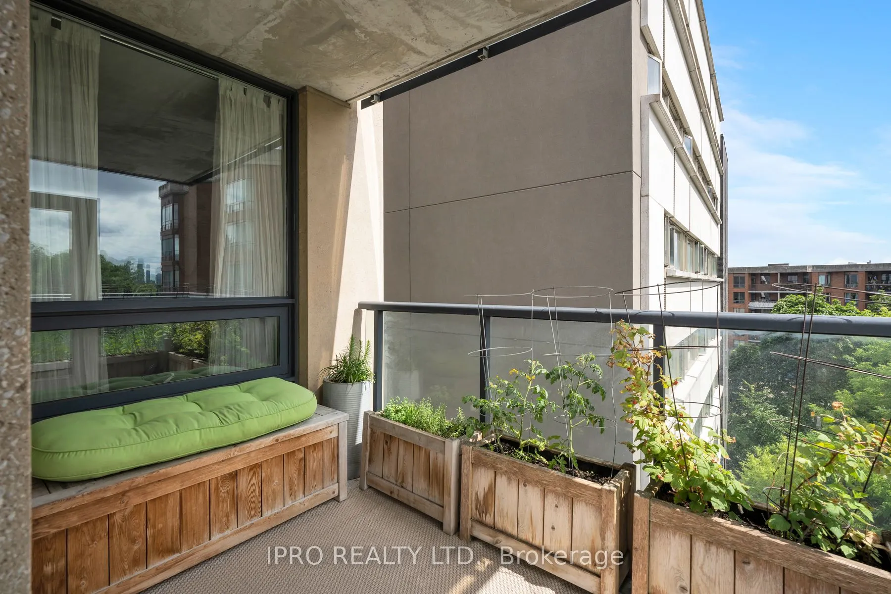 280 Donlands Avenue, #608