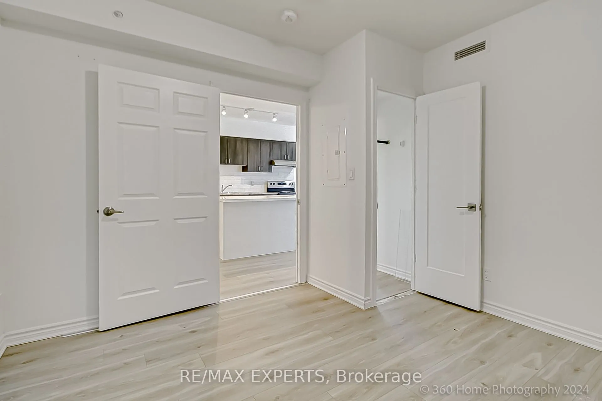 1 Falaise Road, #415