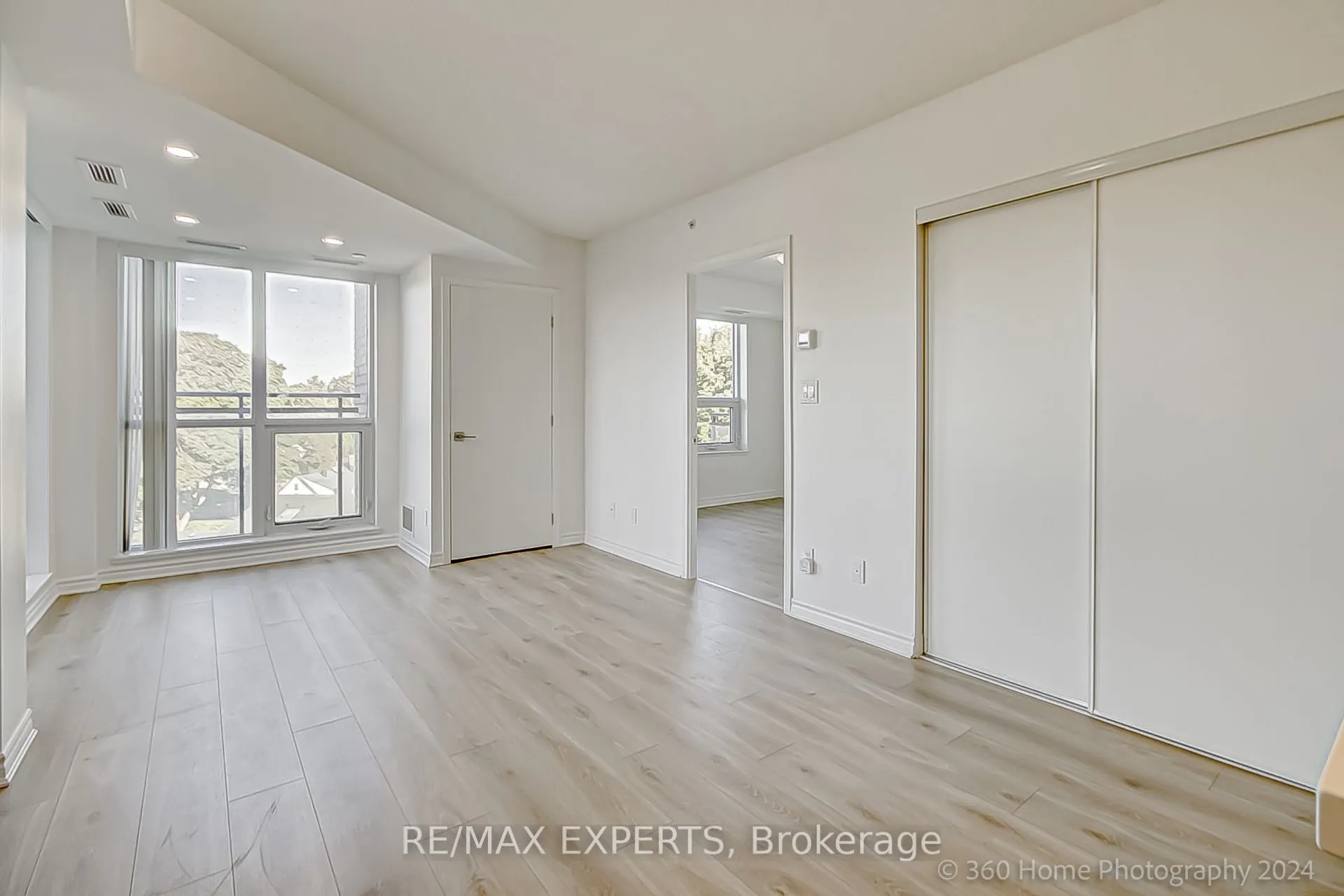 1 Falaise Road, #415