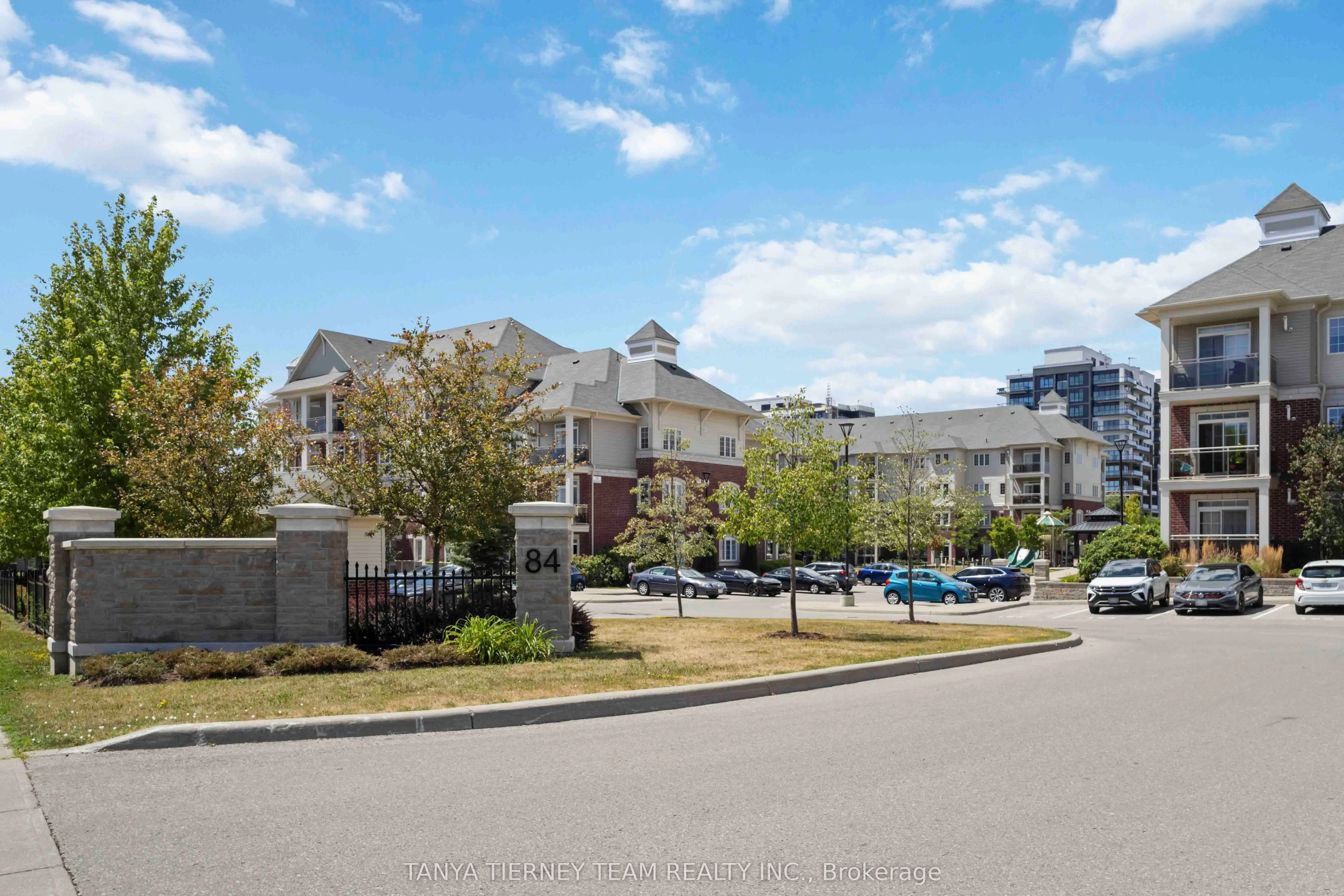 84 Aspen Springs Drive, #404
