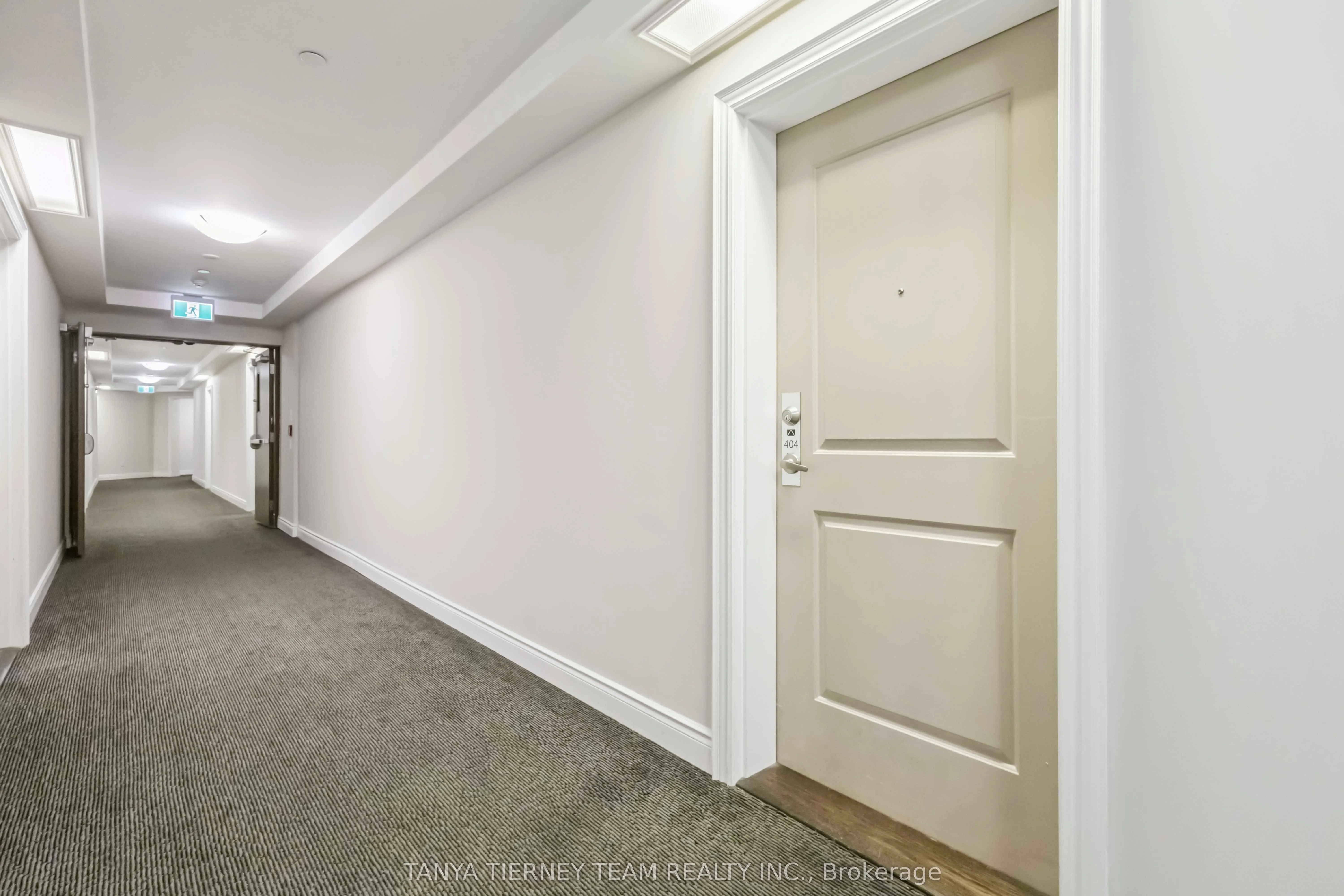 84 Aspen Springs Drive, #404