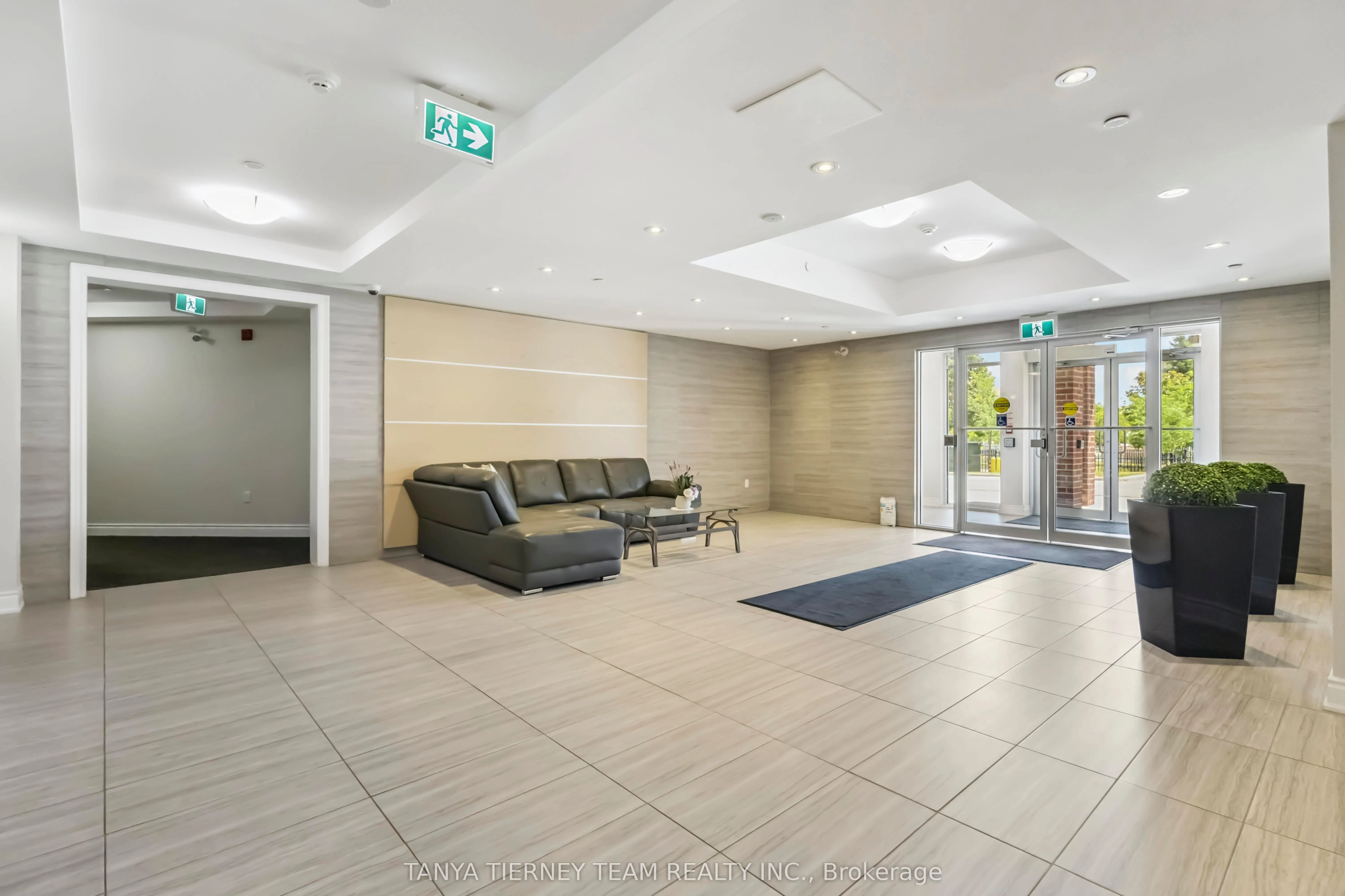 84 Aspen Springs Drive, #404