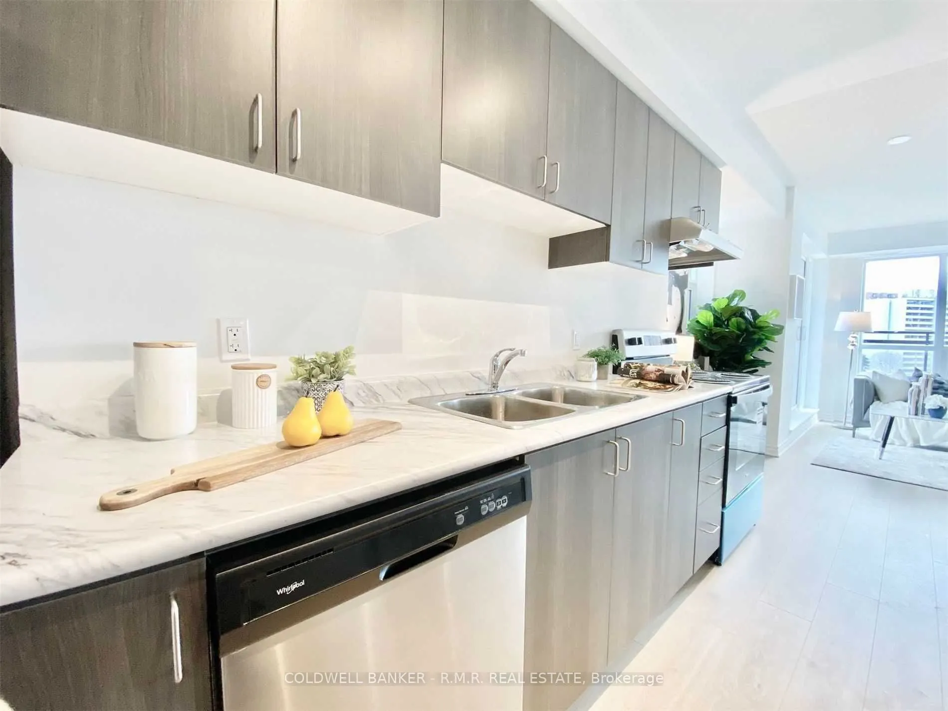 1 Falaise Road, #615