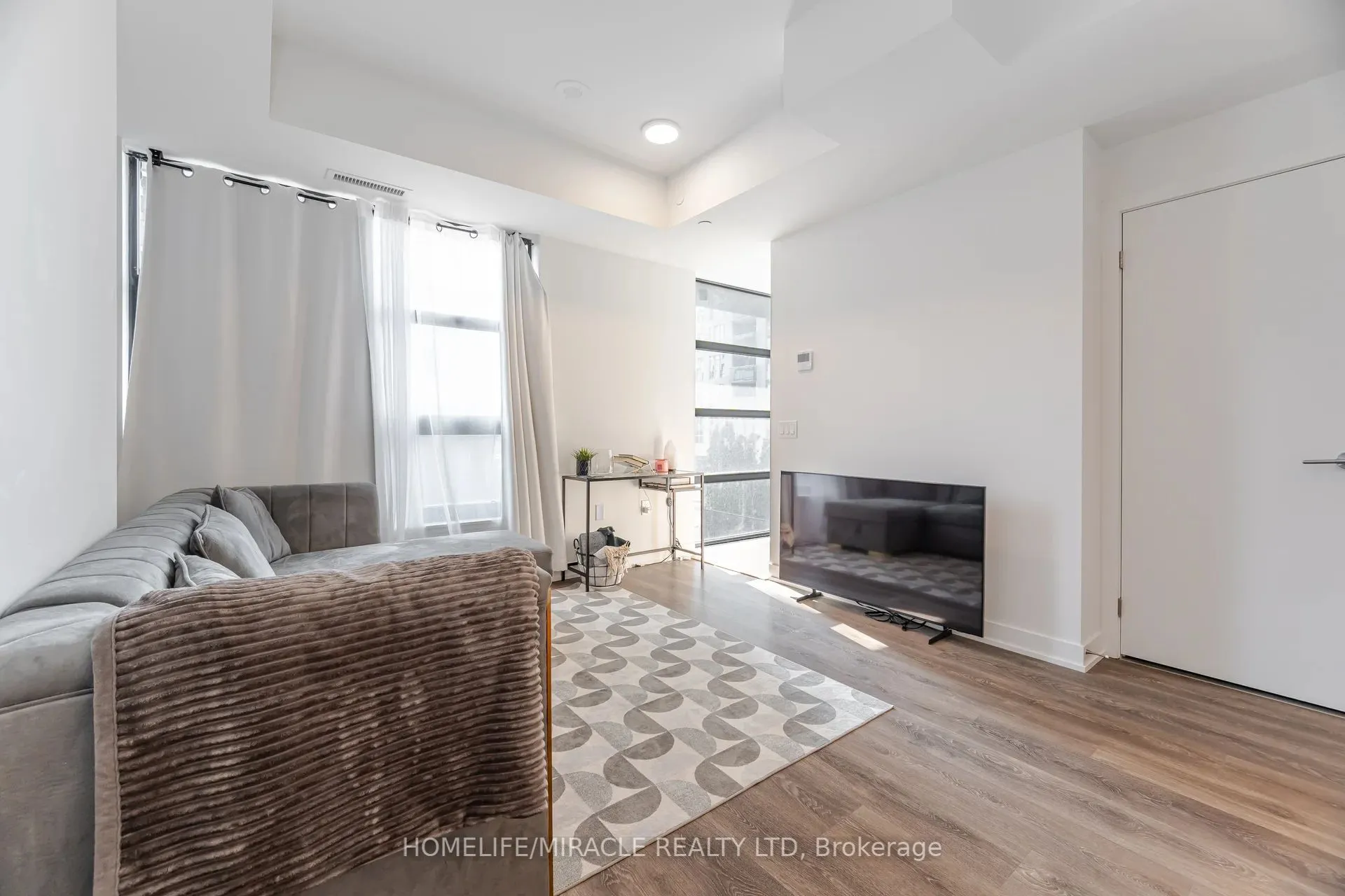 1604 Charles Street, #114