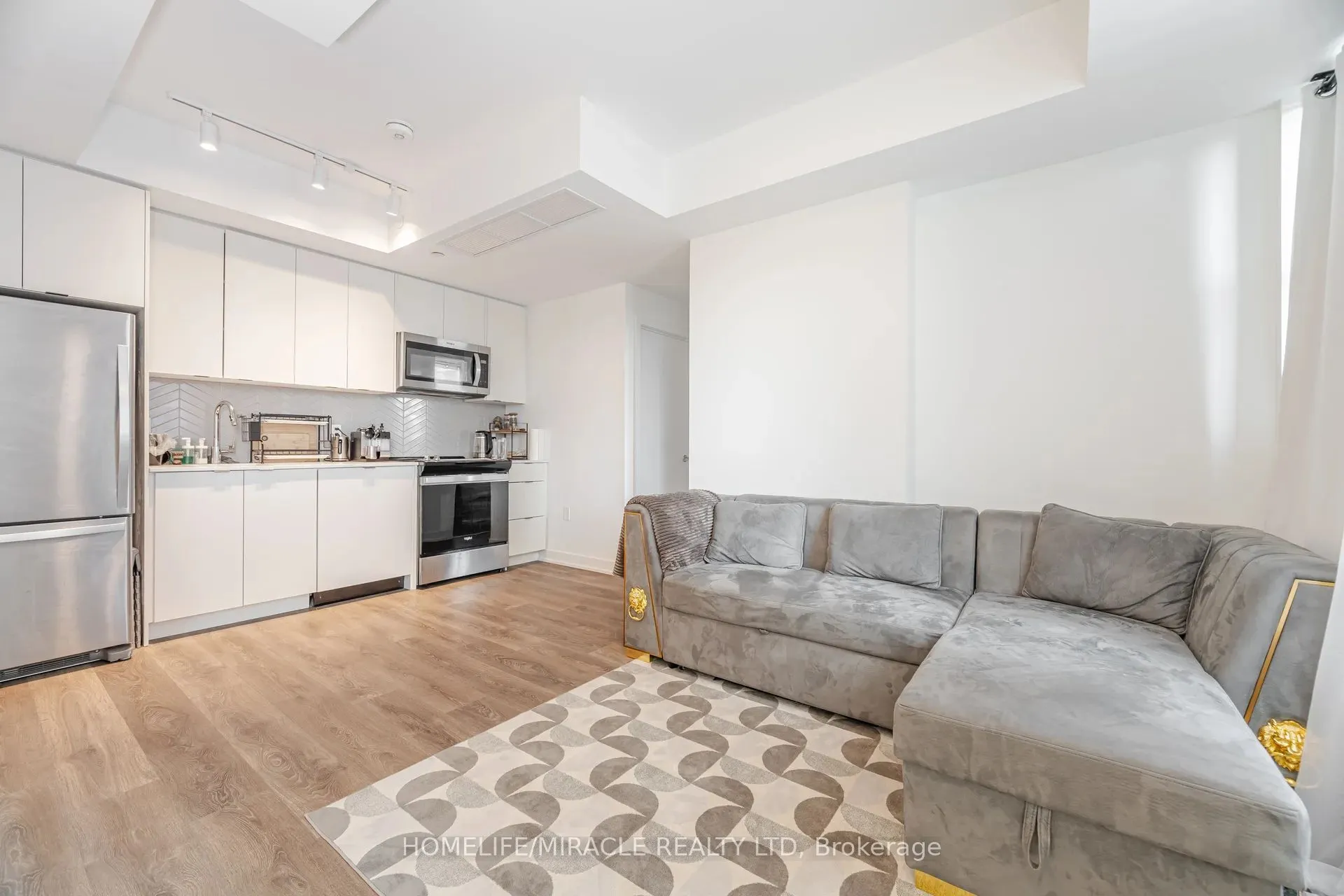 1604 Charles Street, #114