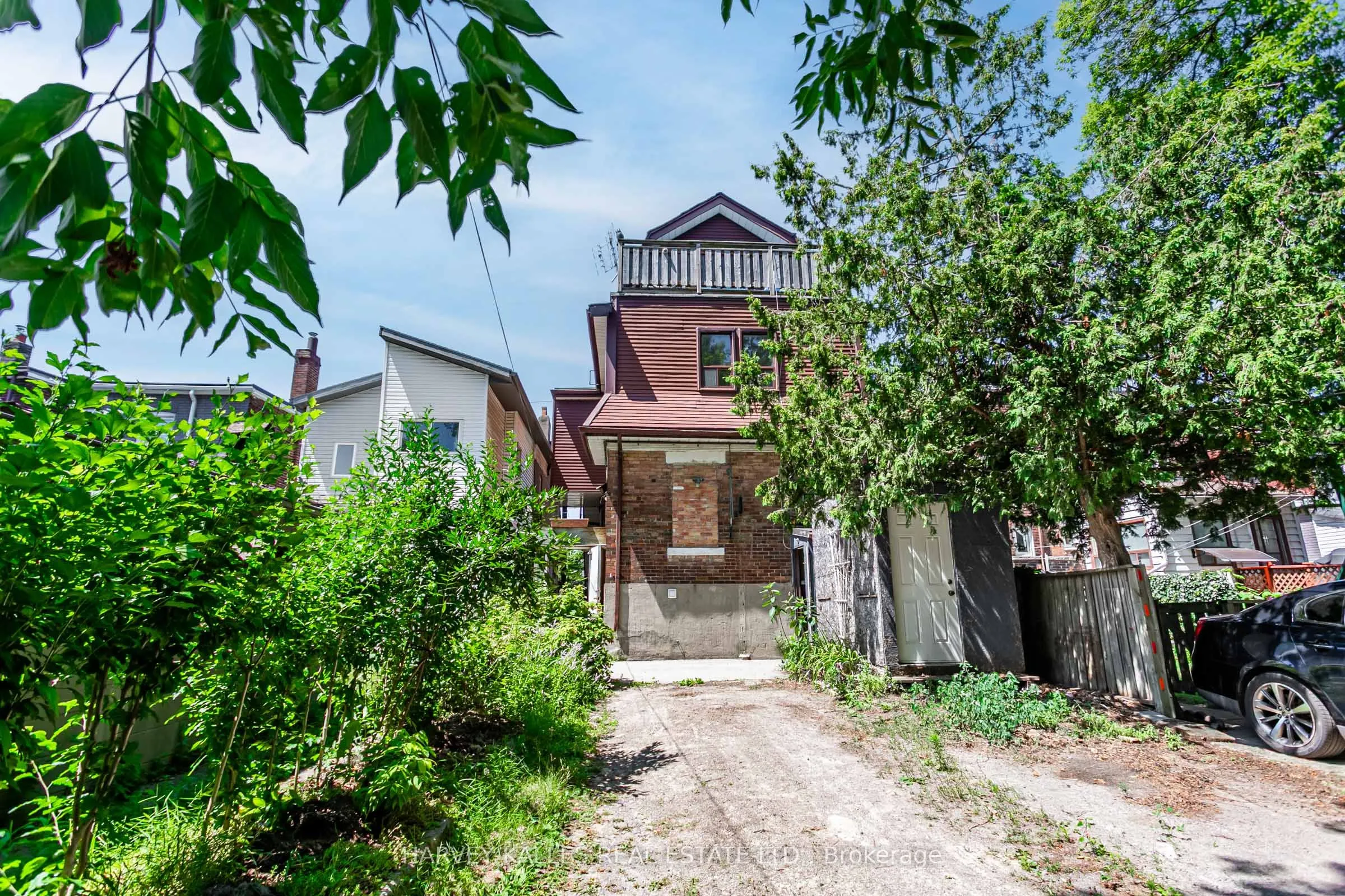 343 Greenwood Avenue
