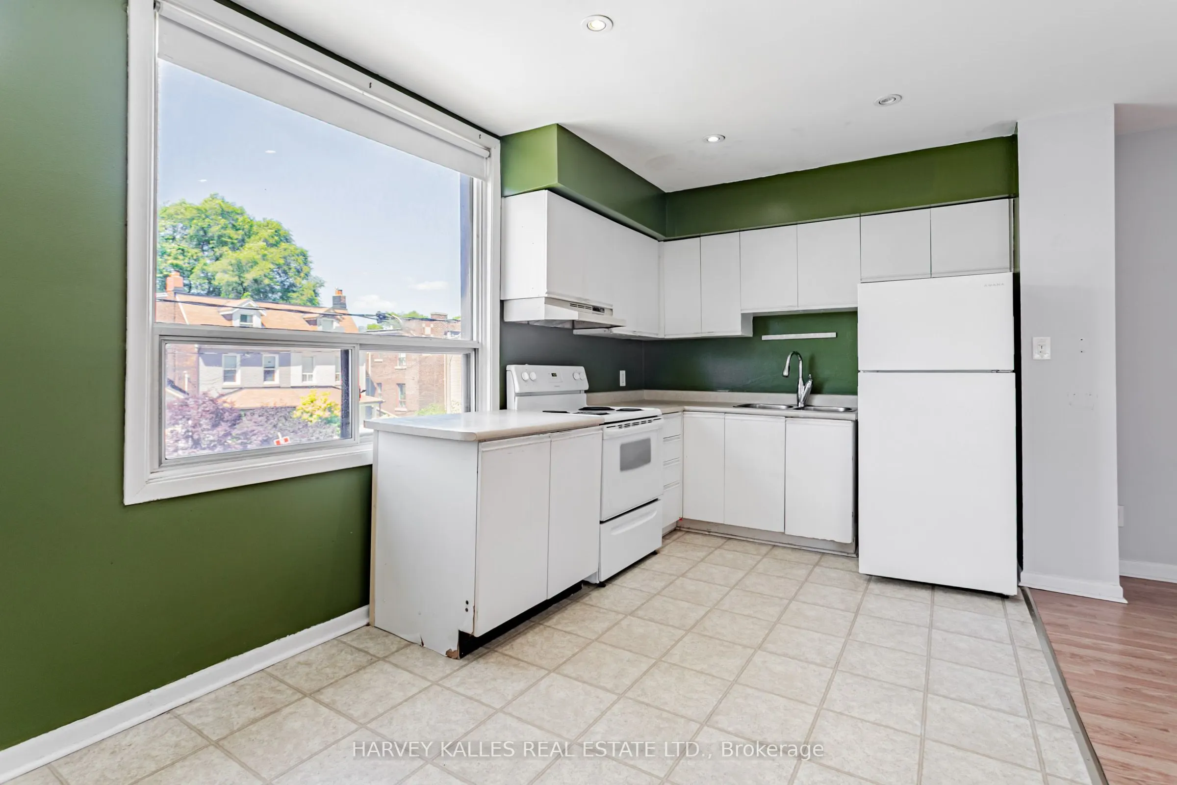 343 Greenwood Avenue