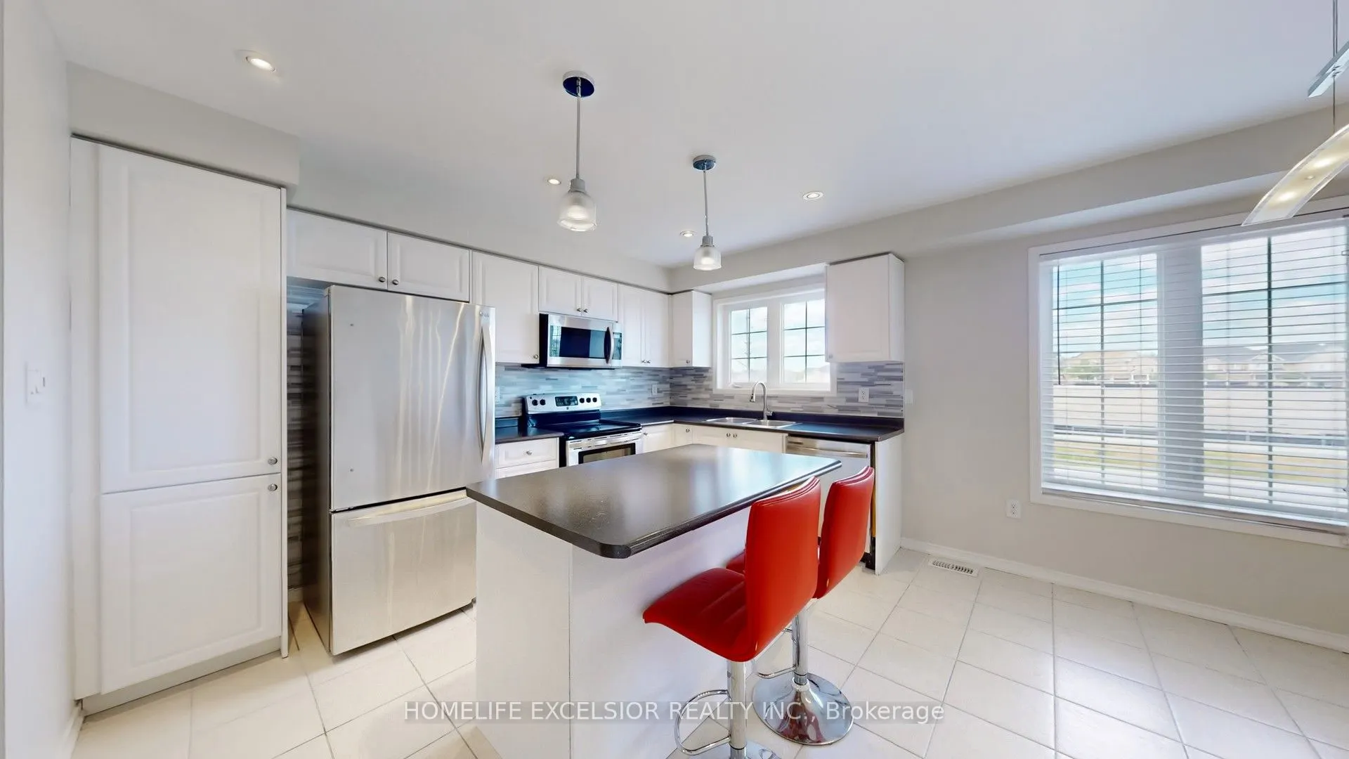 499 Rossland Road