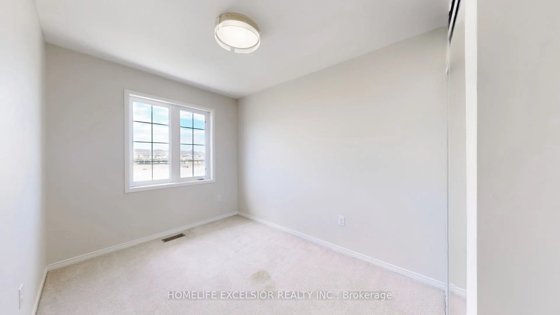 499 Rossland Road