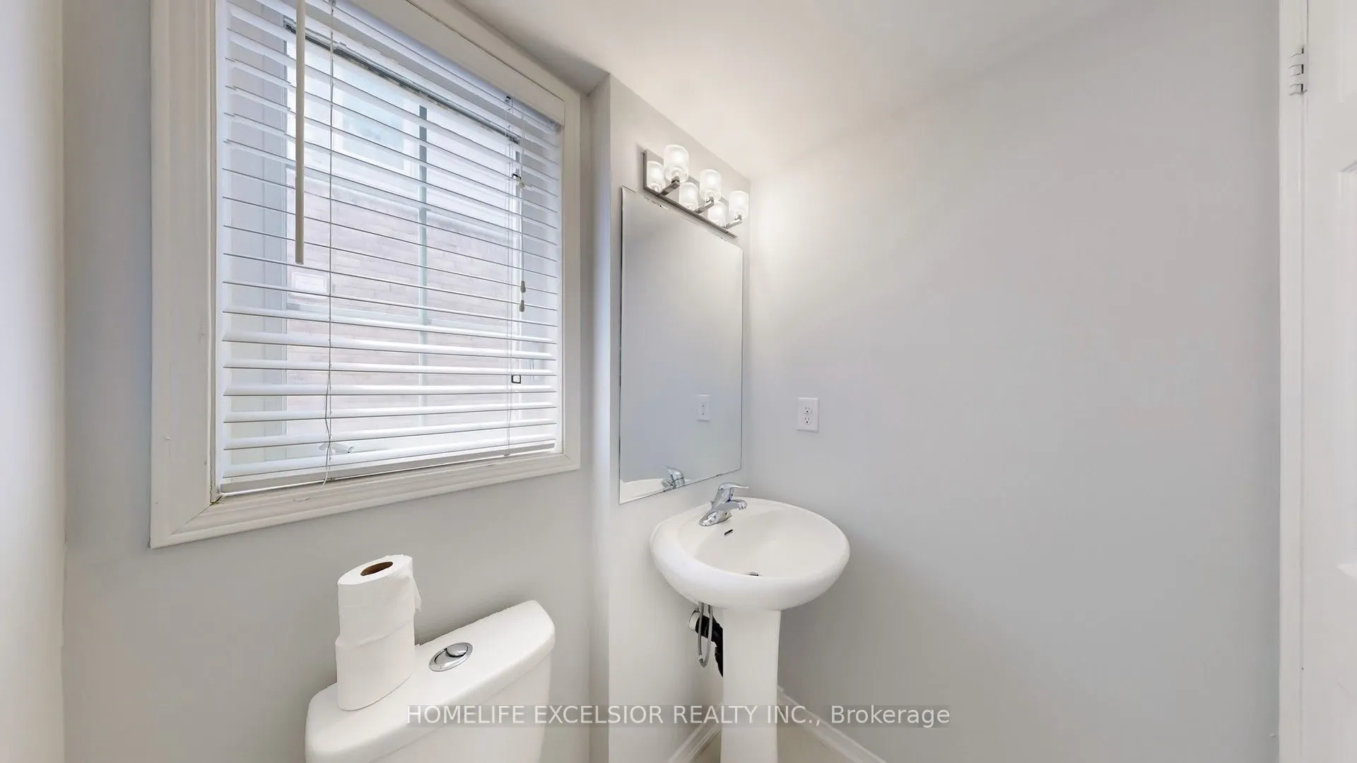 499 Rossland Road