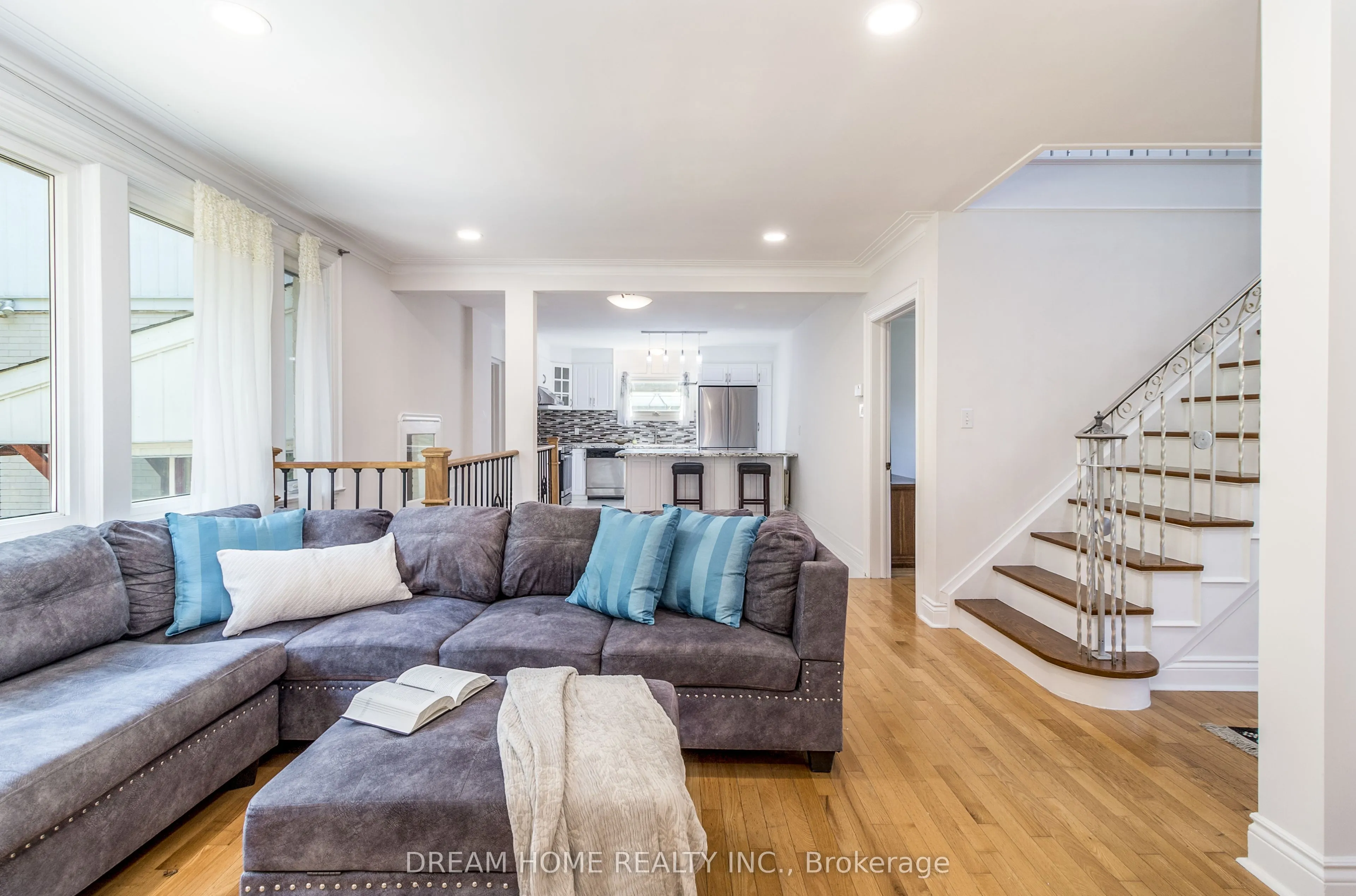 37 Cliffside Drive