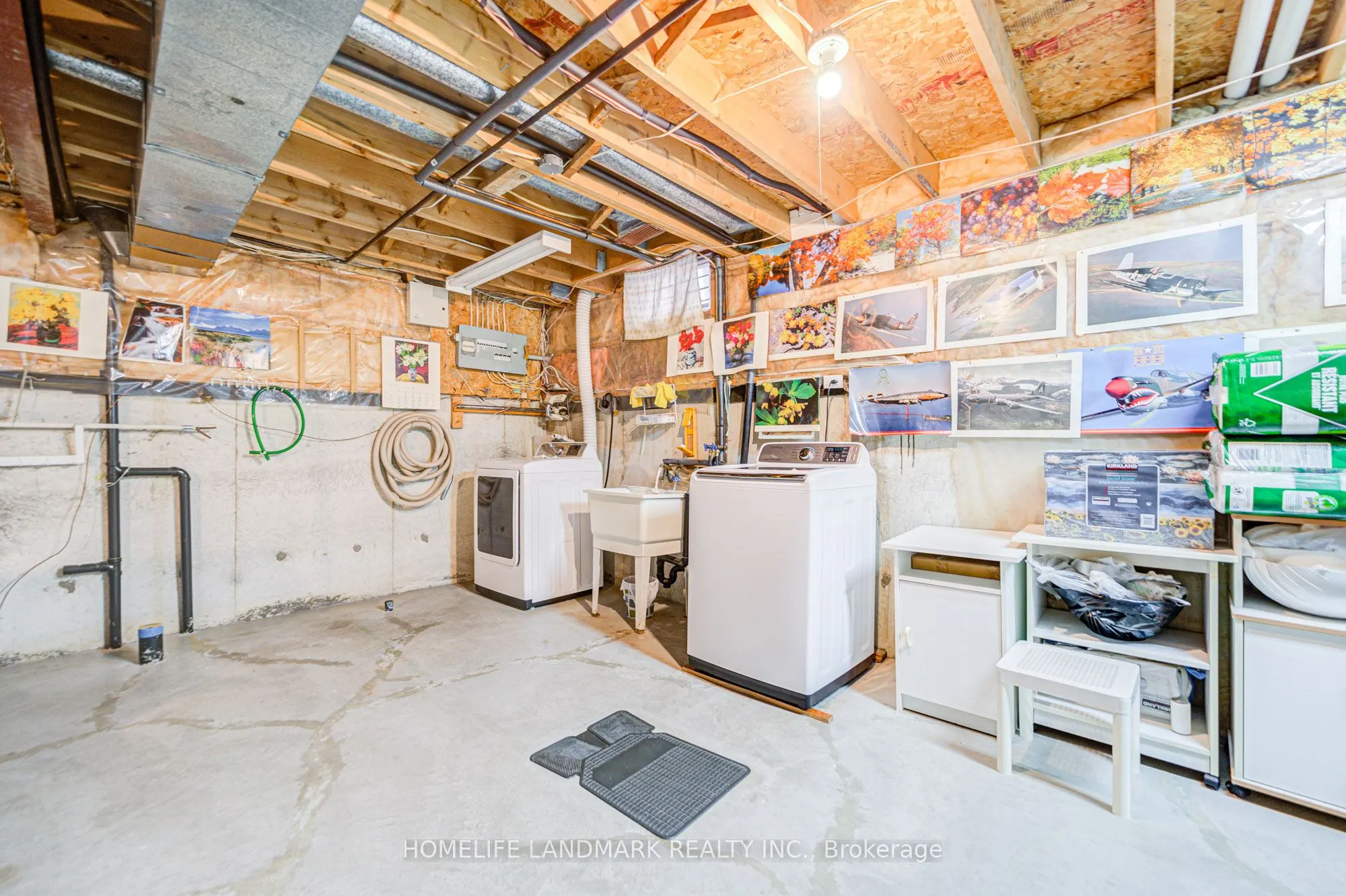 177 Roxanne Crescent