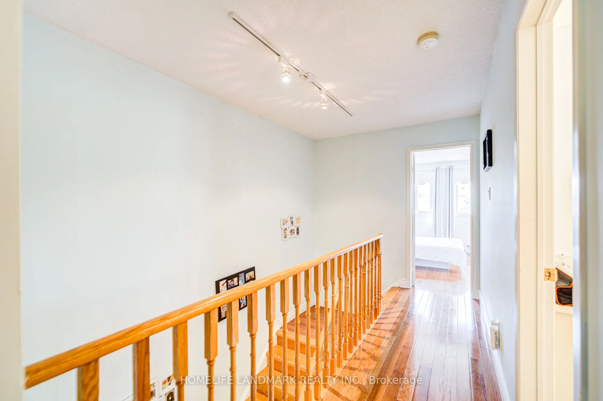 177 Roxanne Crescent