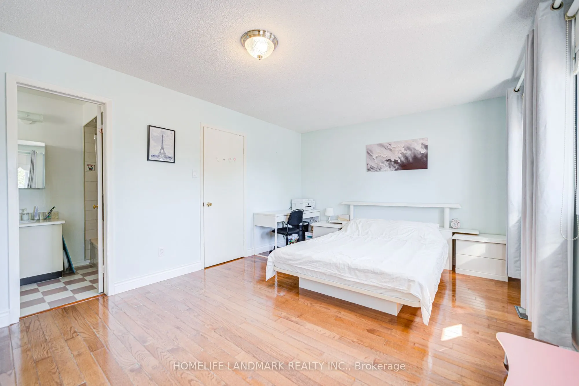 177 Roxanne Crescent