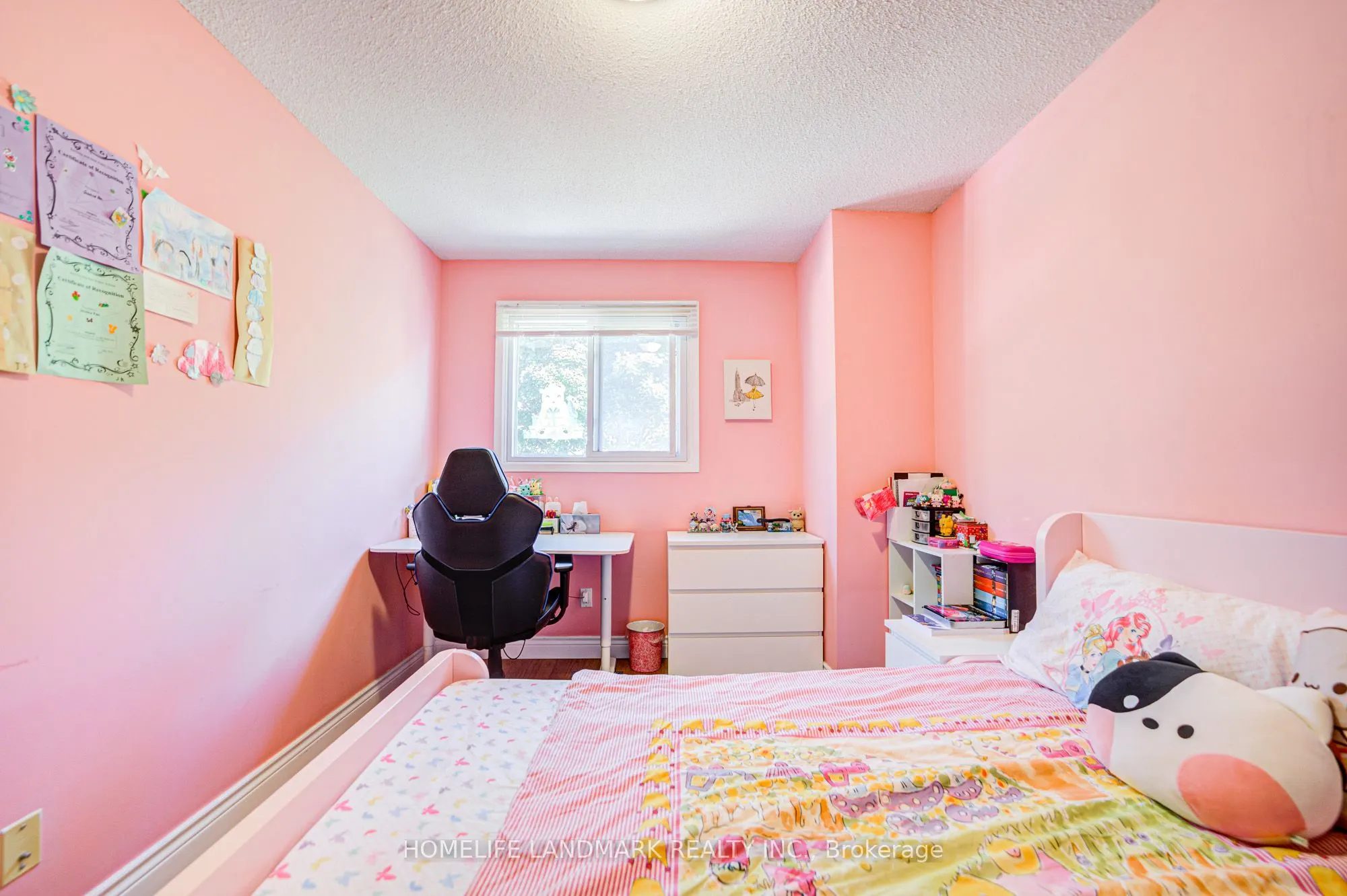 177 Roxanne Crescent
